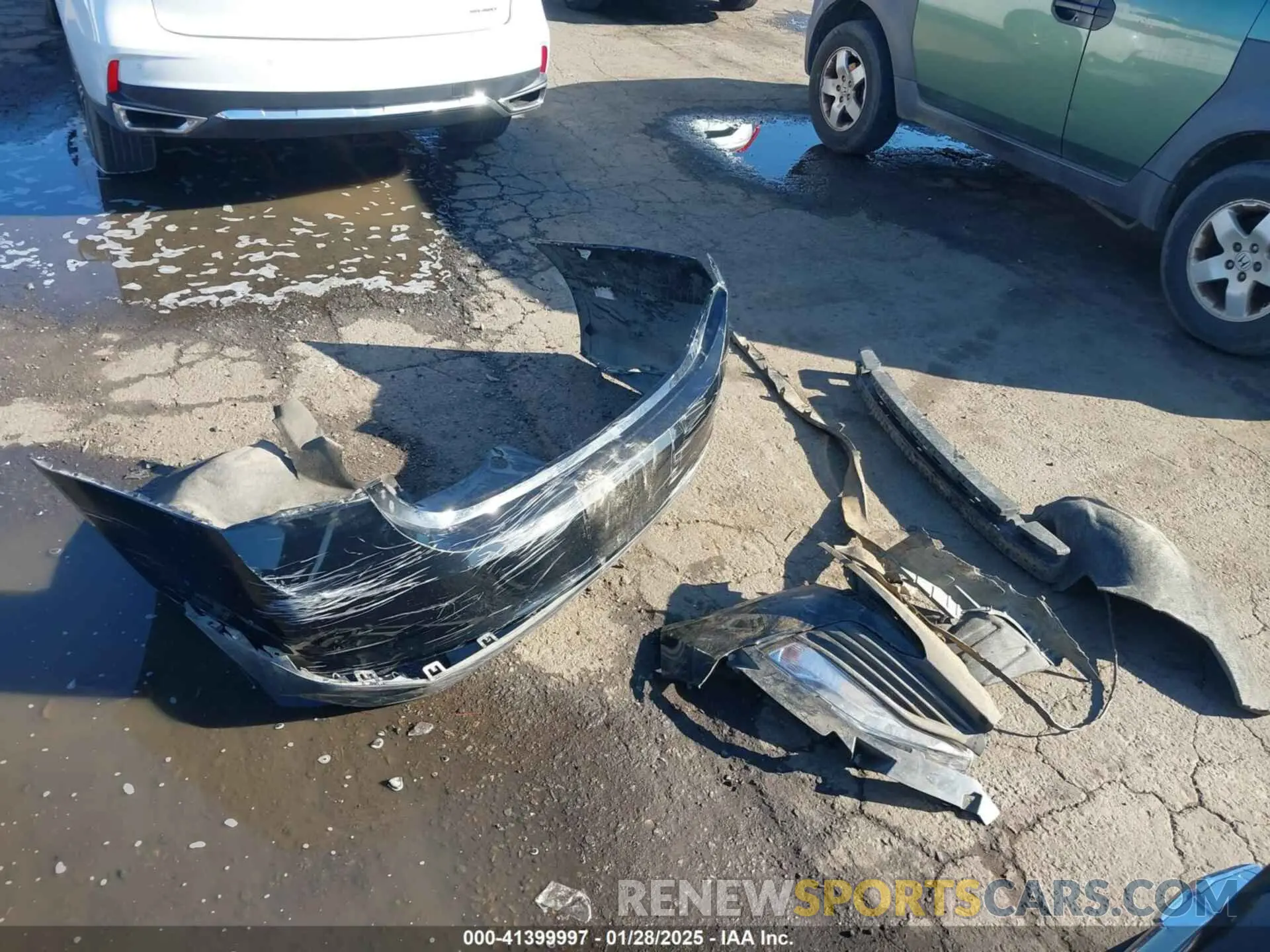 12 Photograph of a damaged car 1G1ZD5STXLF121676 CHEVROLET MALIBU 2020