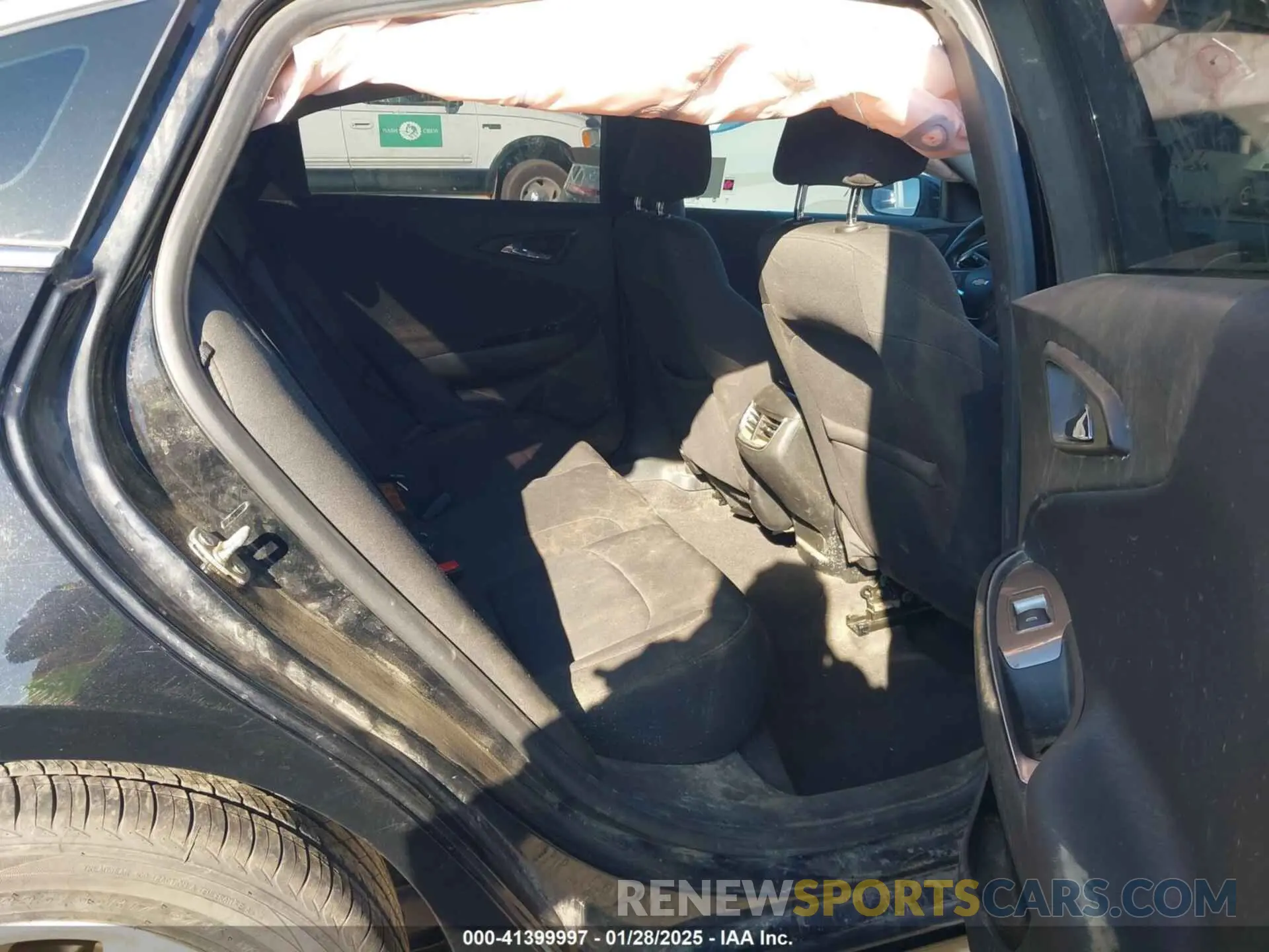 8 Photograph of a damaged car 1G1ZD5STXLF121676 CHEVROLET MALIBU 2020