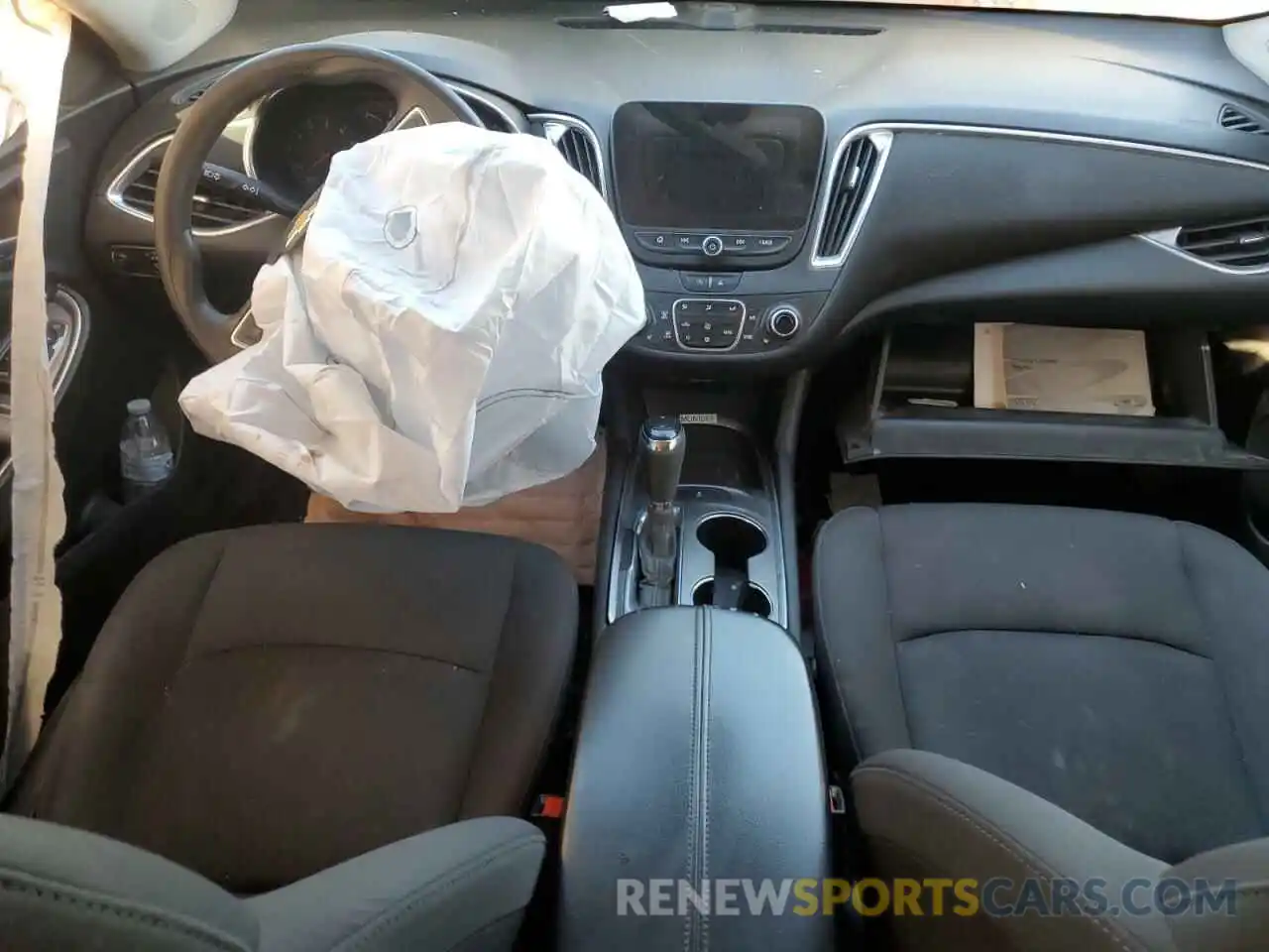 8 Photograph of a damaged car 1G1ZD5STXLF124075 CHEVROLET MALIBU 2020