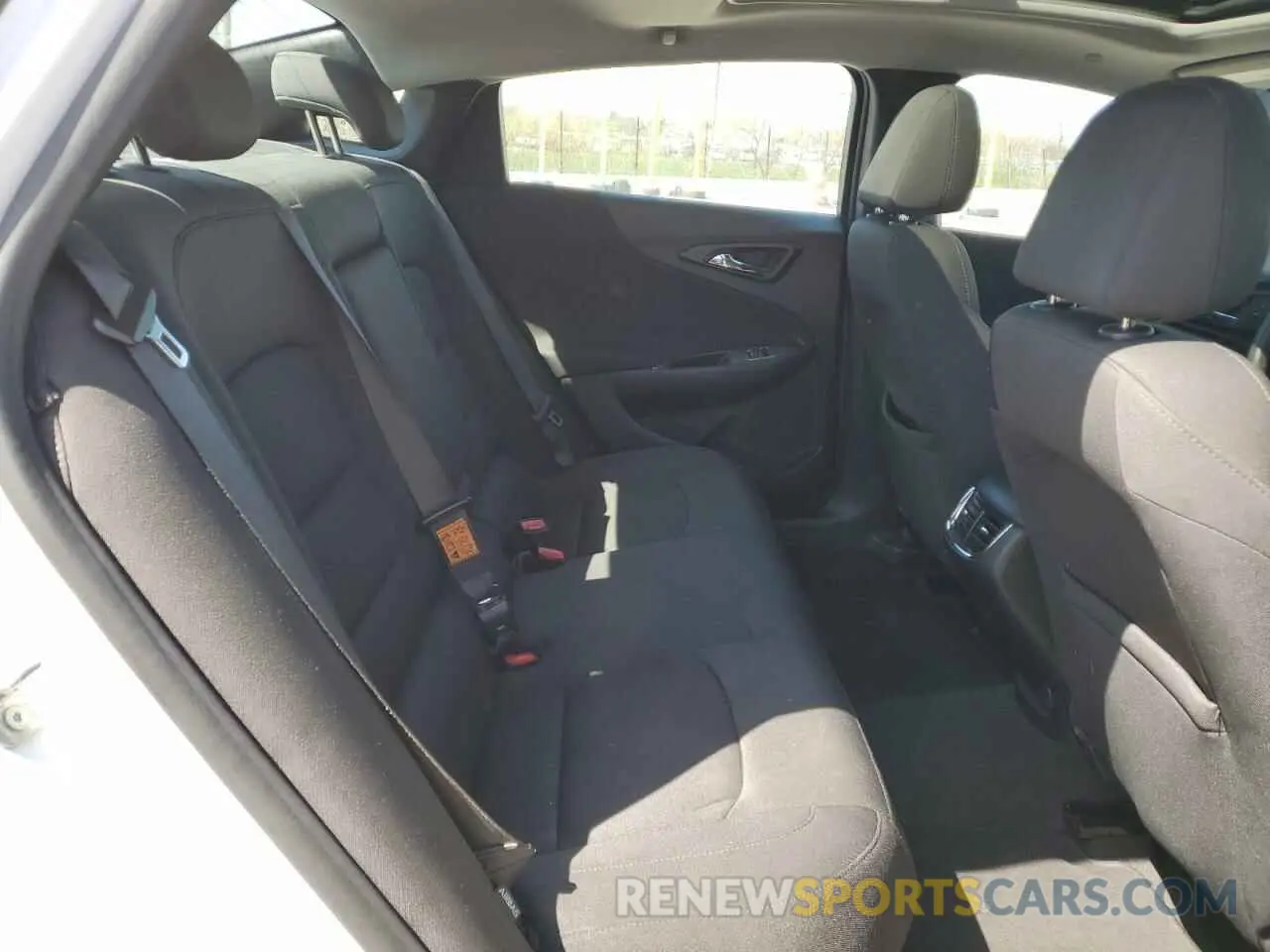 10 Photograph of a damaged car 1G1ZD5STXLF124853 CHEVROLET MALIBU 2020