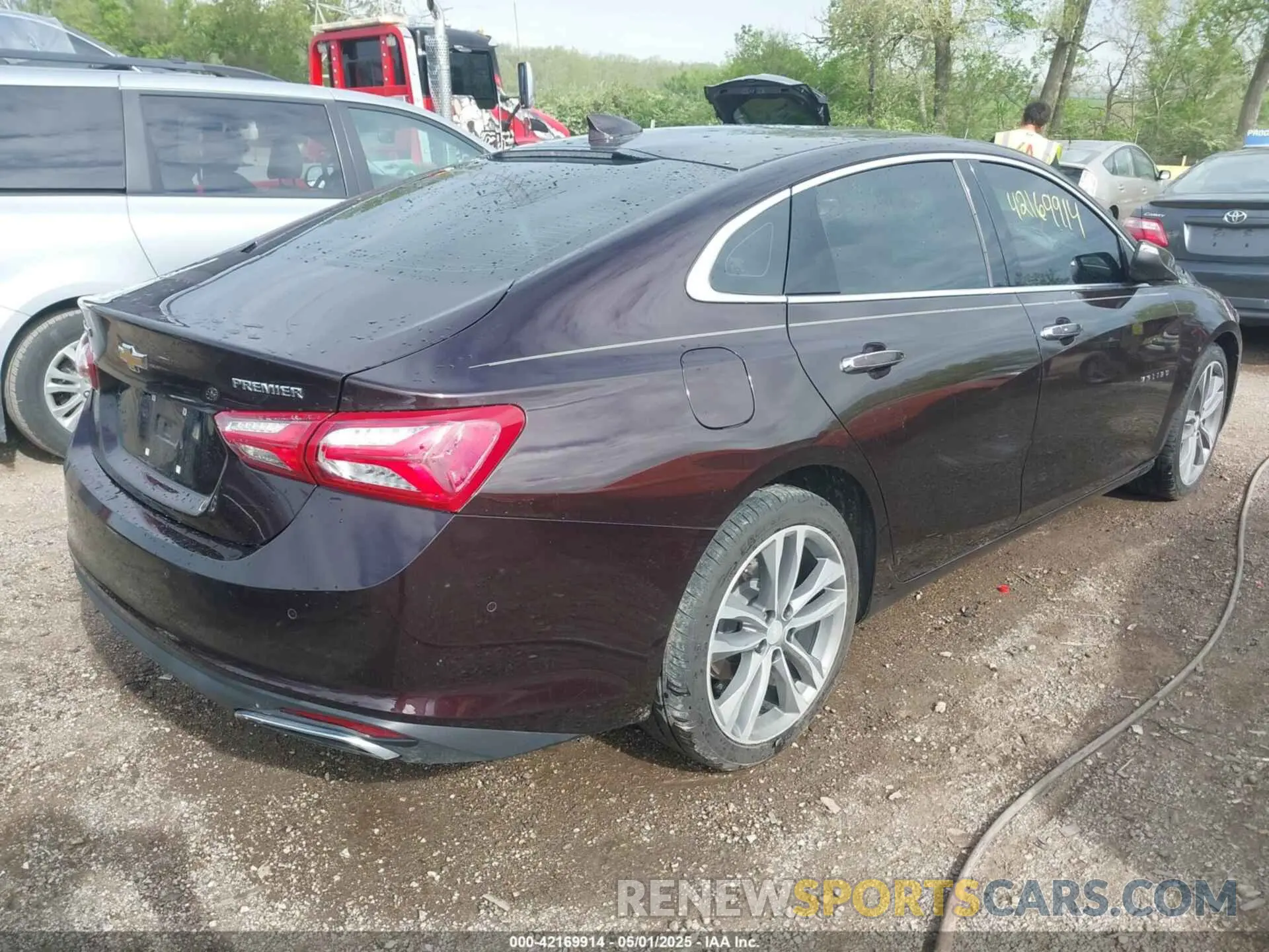 4 Photograph of a damaged car 1G1ZE5SX3LF142997 CHEVROLET MALIBU 2020