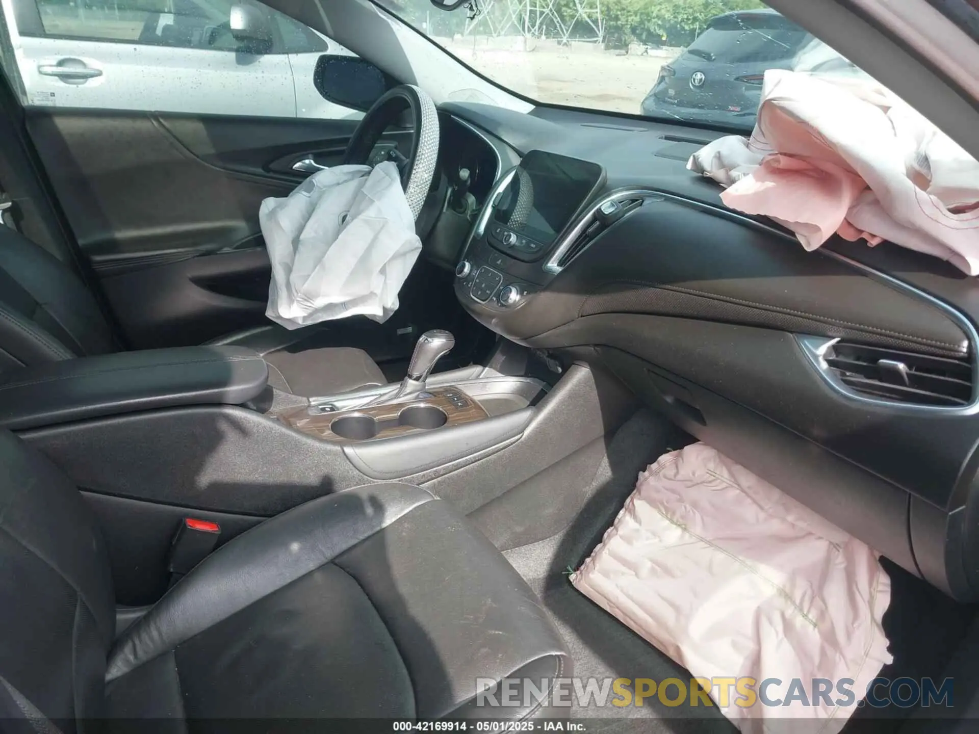 5 Photograph of a damaged car 1G1ZE5SX3LF142997 CHEVROLET MALIBU 2020