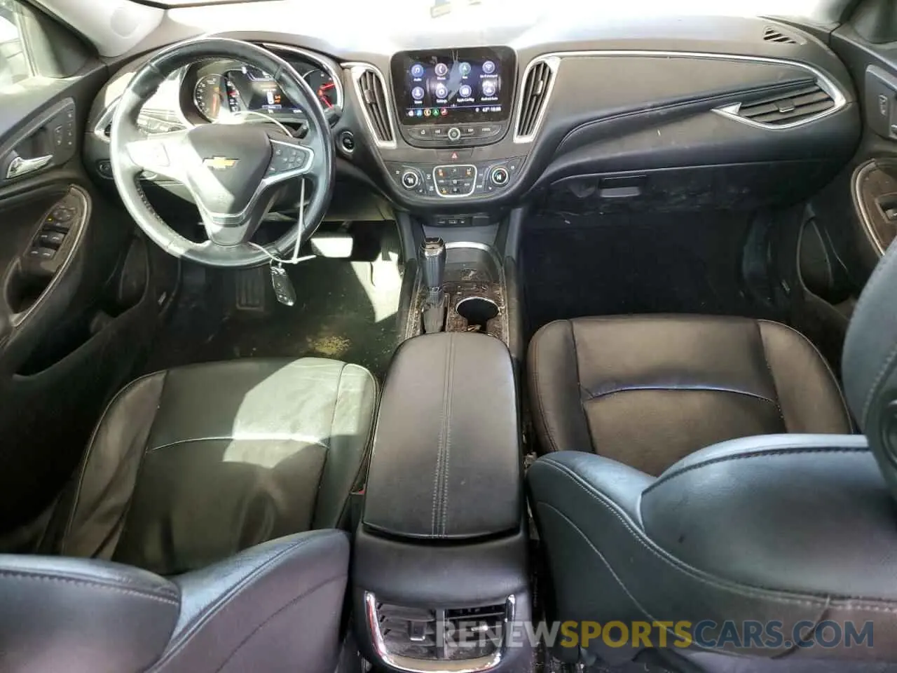 8 Photograph of a damaged car 1G1ZE5SX4LF013702 CHEVROLET MALIBU 2020