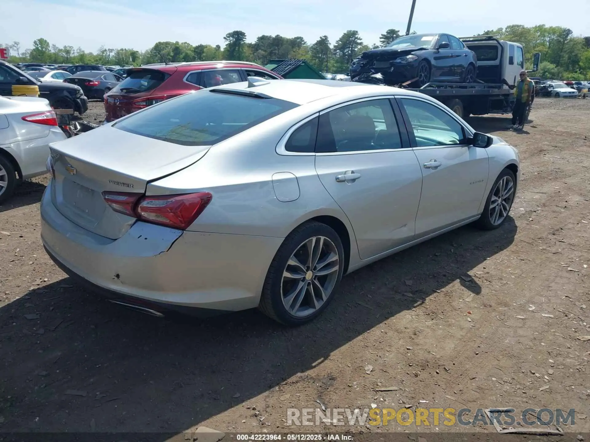4 Photograph of a damaged car 1G1ZE5SX4LF018723 CHEVROLET MALIBU 2020