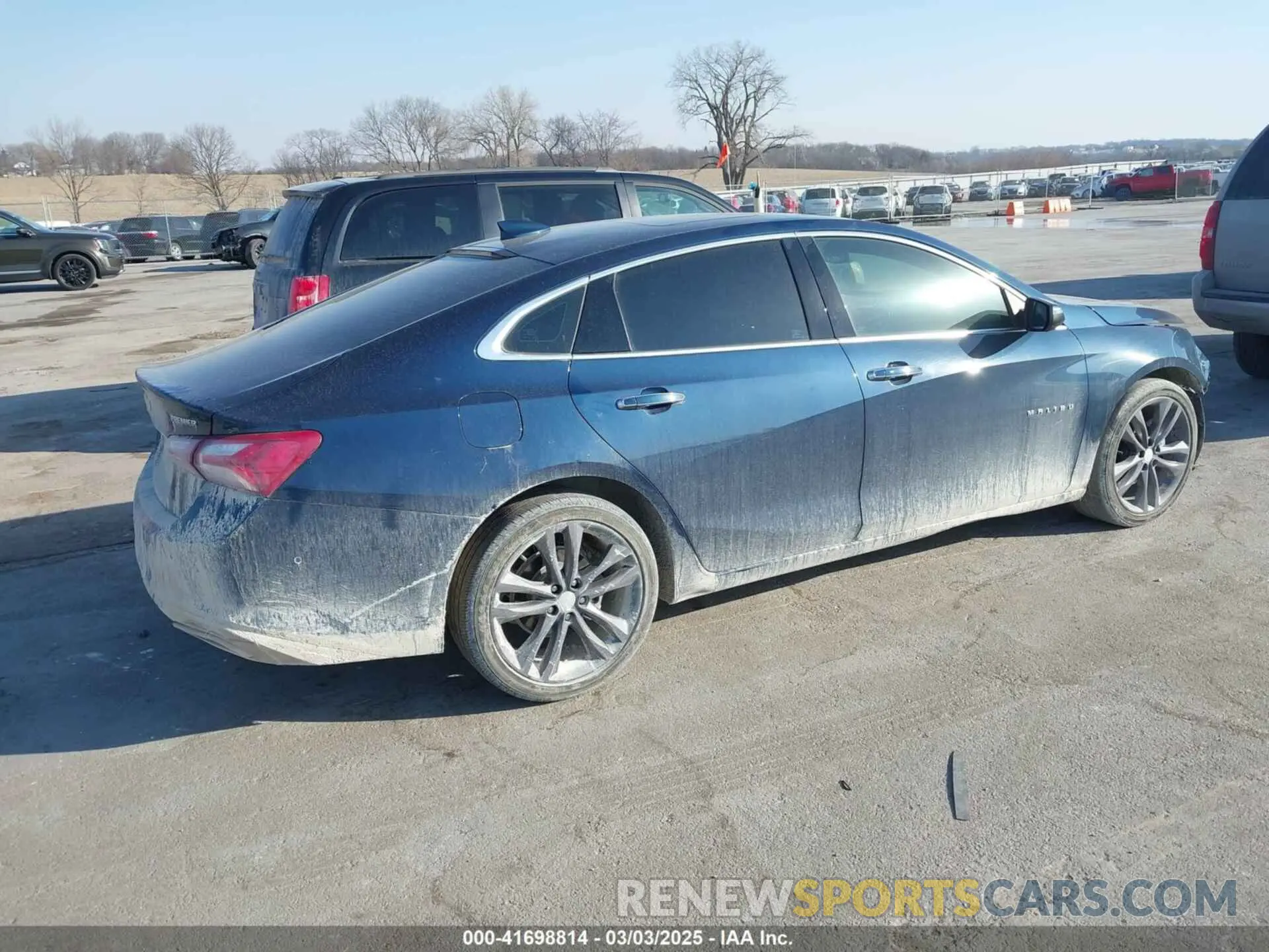 4 Photograph of a damaged car 1G1ZE5SX8LF026162 CHEVROLET MALIBU 2020