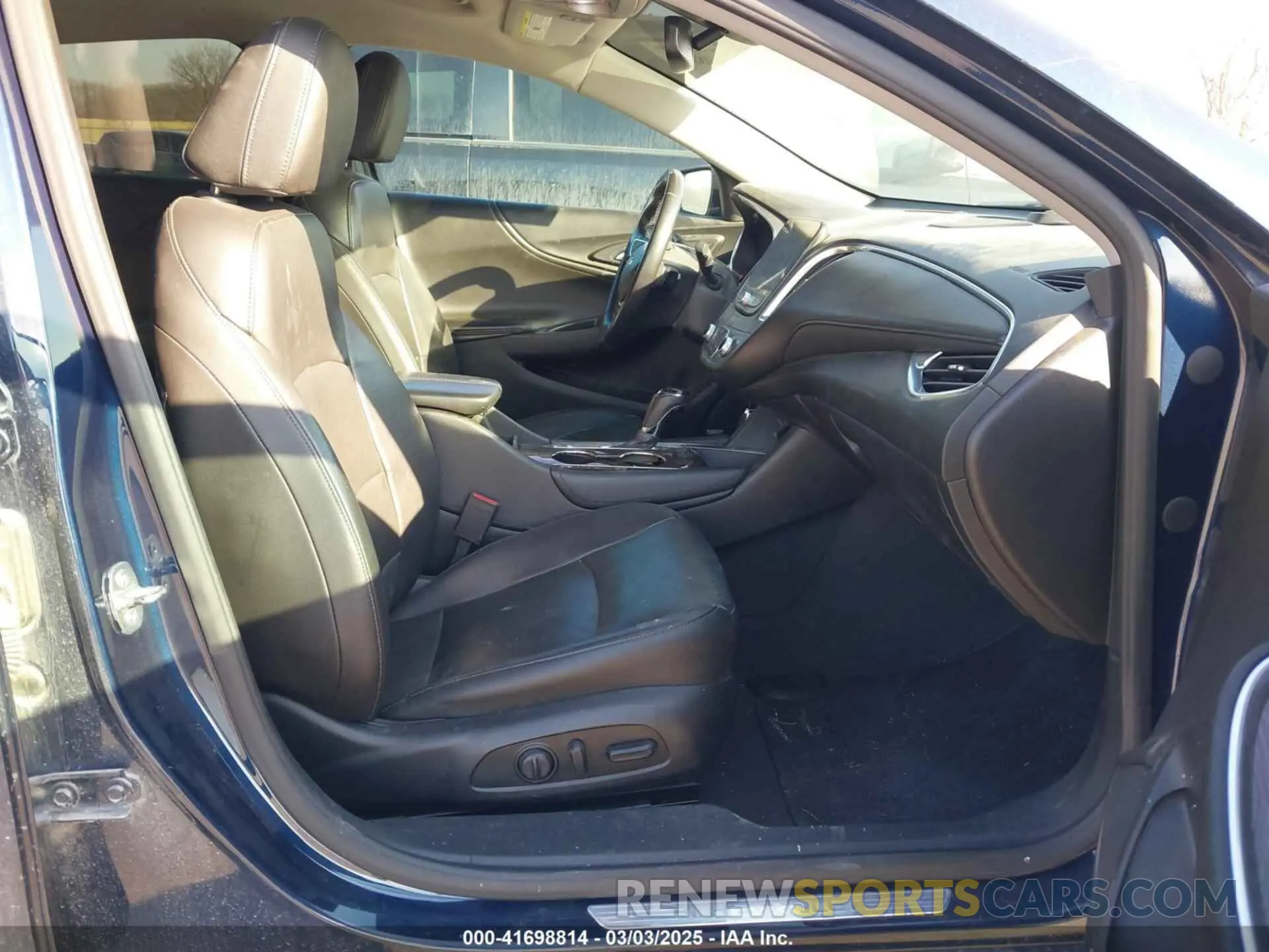 5 Photograph of a damaged car 1G1ZE5SX8LF026162 CHEVROLET MALIBU 2020