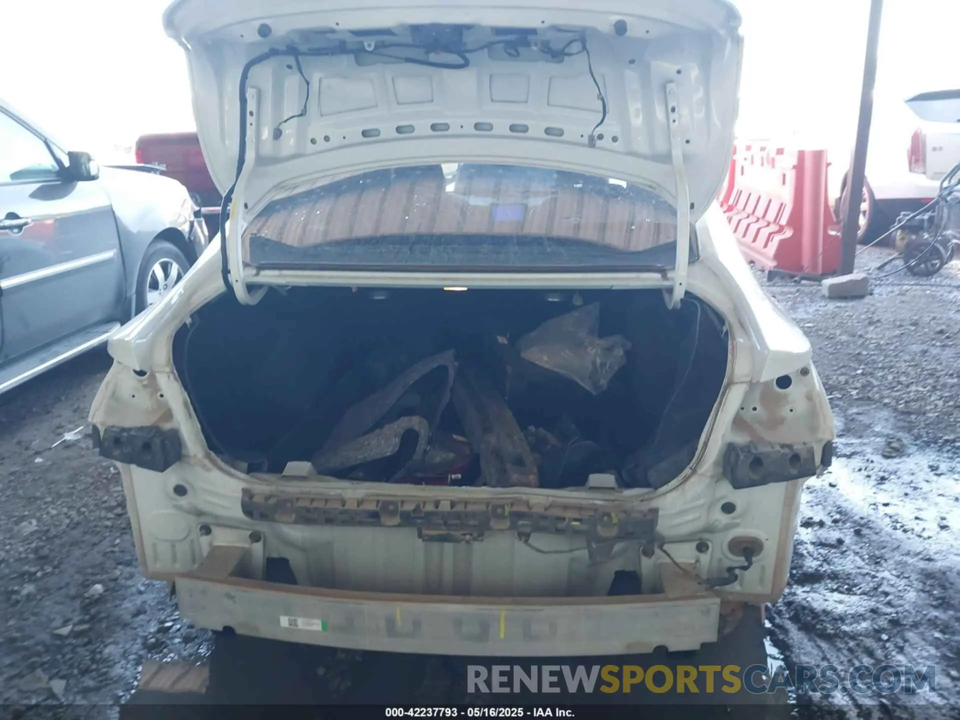 17 Photograph of a damaged car 1G1ZE5SX8LF028087 CHEVROLET MALIBU 2020