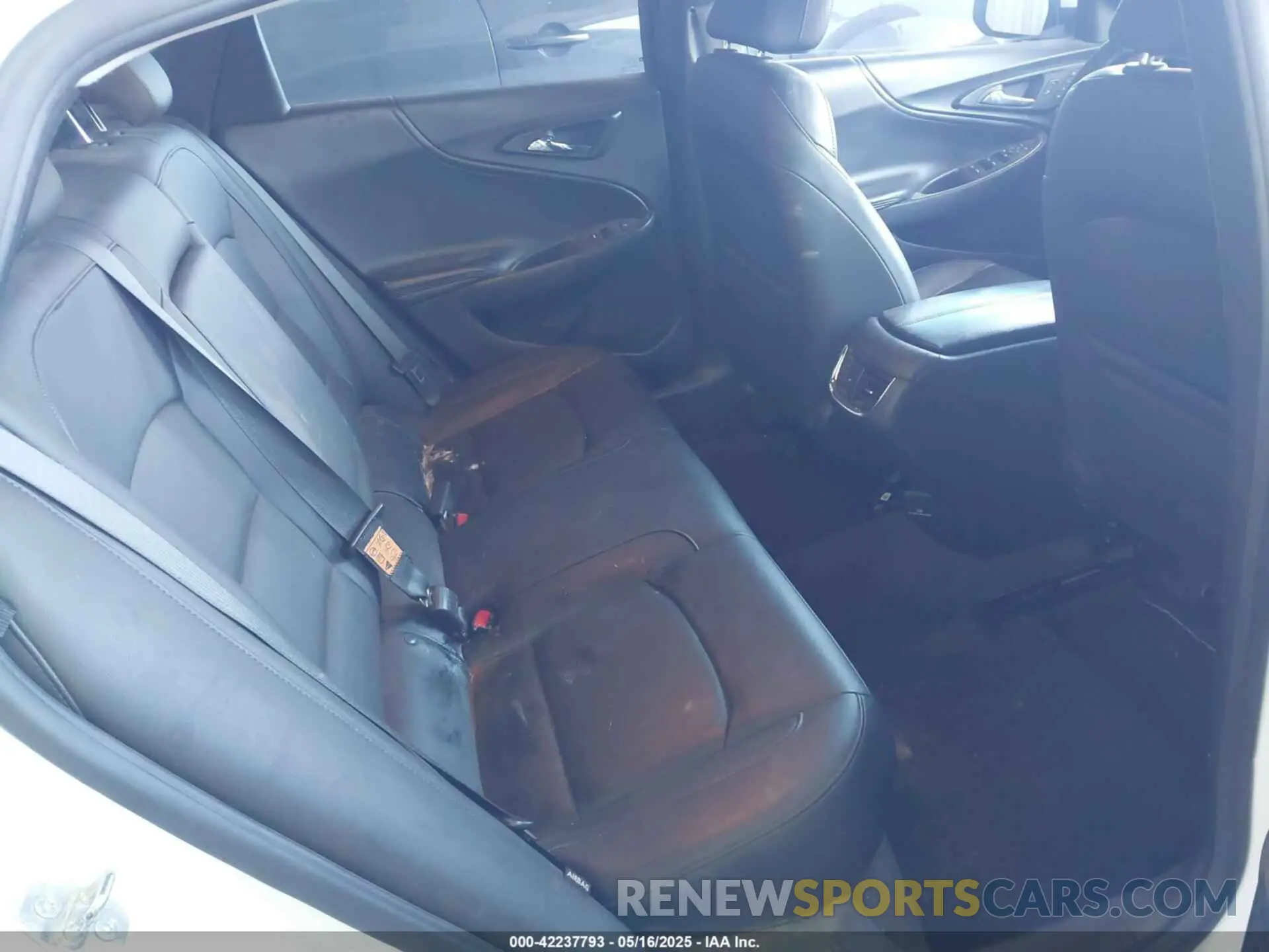 8 Photograph of a damaged car 1G1ZE5SX8LF028087 CHEVROLET MALIBU 2020