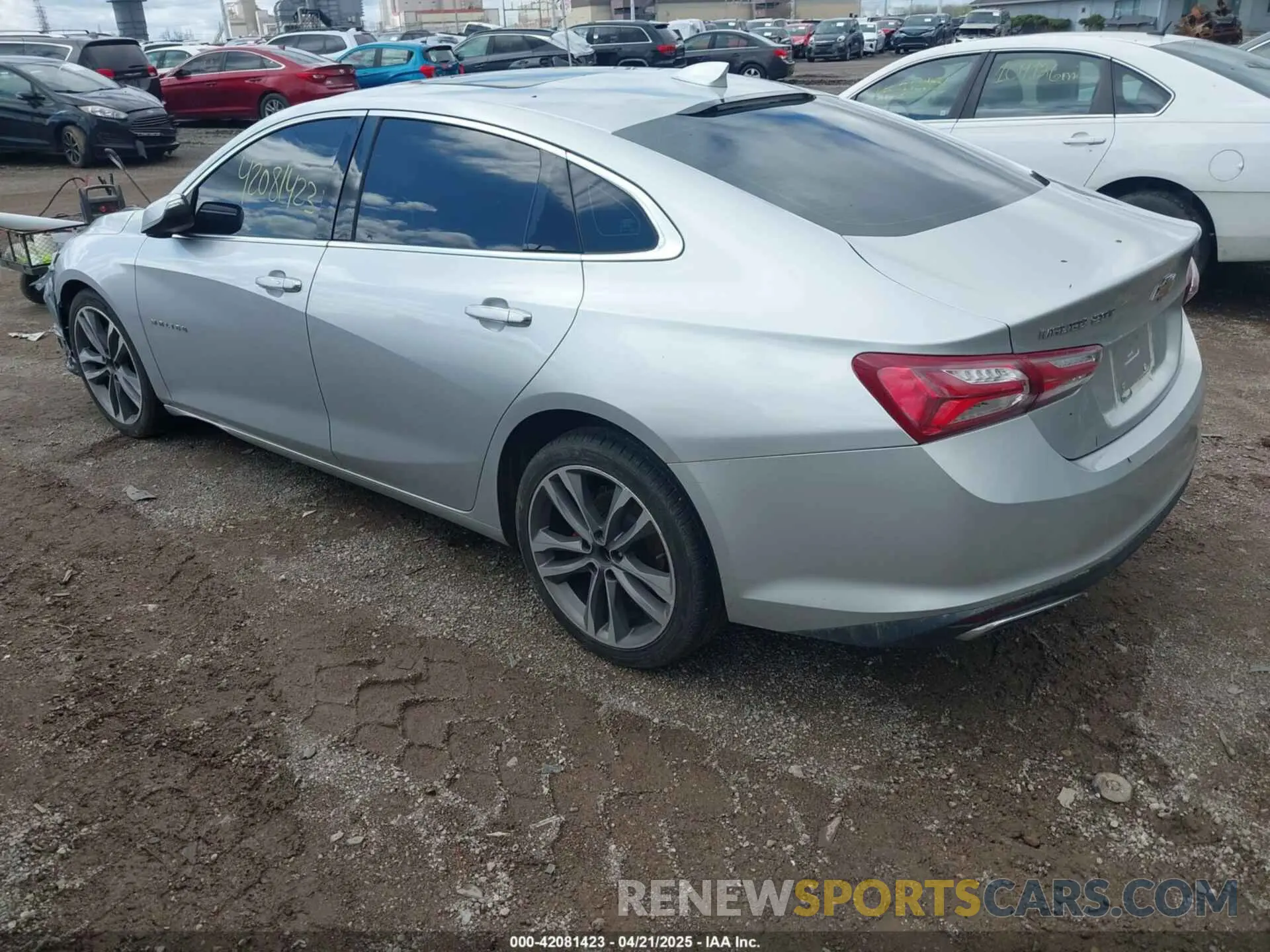 3 Photograph of a damaged car 1G1ZE5SX8LF032978 CHEVROLET MALIBU 2020