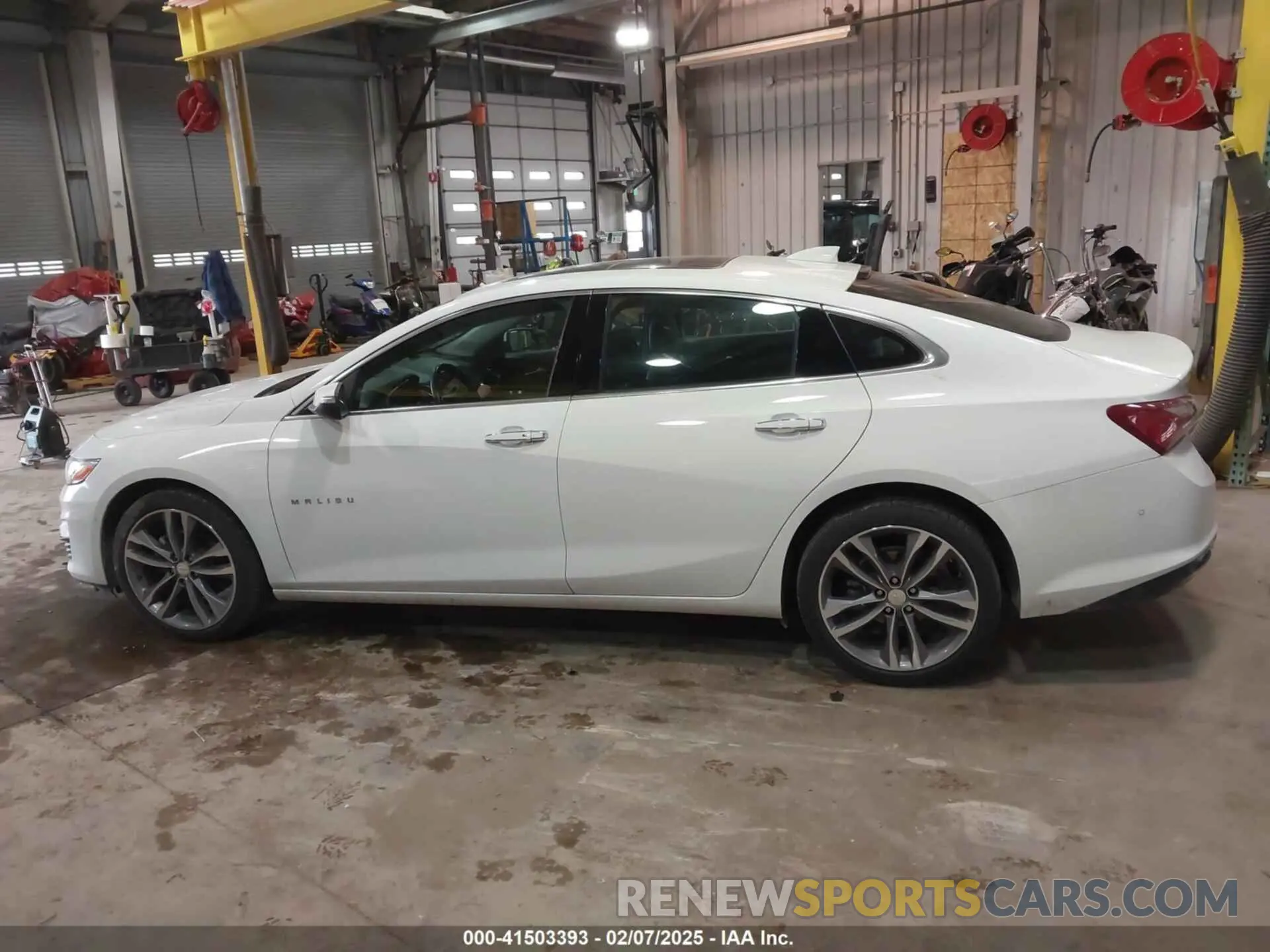 14 Photograph of a damaged car 1G1ZE5SX8LF143420 CHEVROLET MALIBU 2020