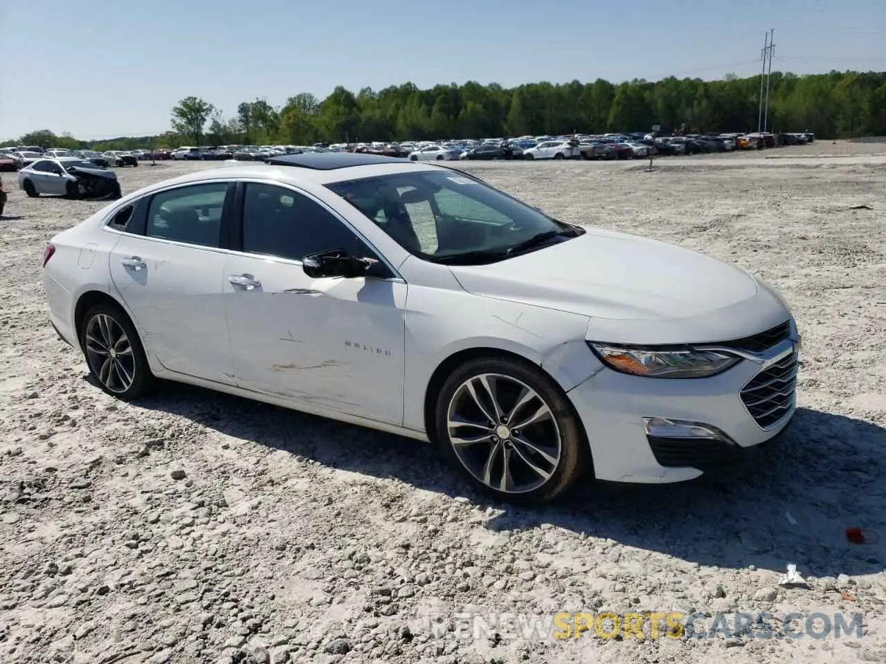 4 Photograph of a damaged car 1G1ZE5SX9LF009256 CHEVROLET MALIBU 2020