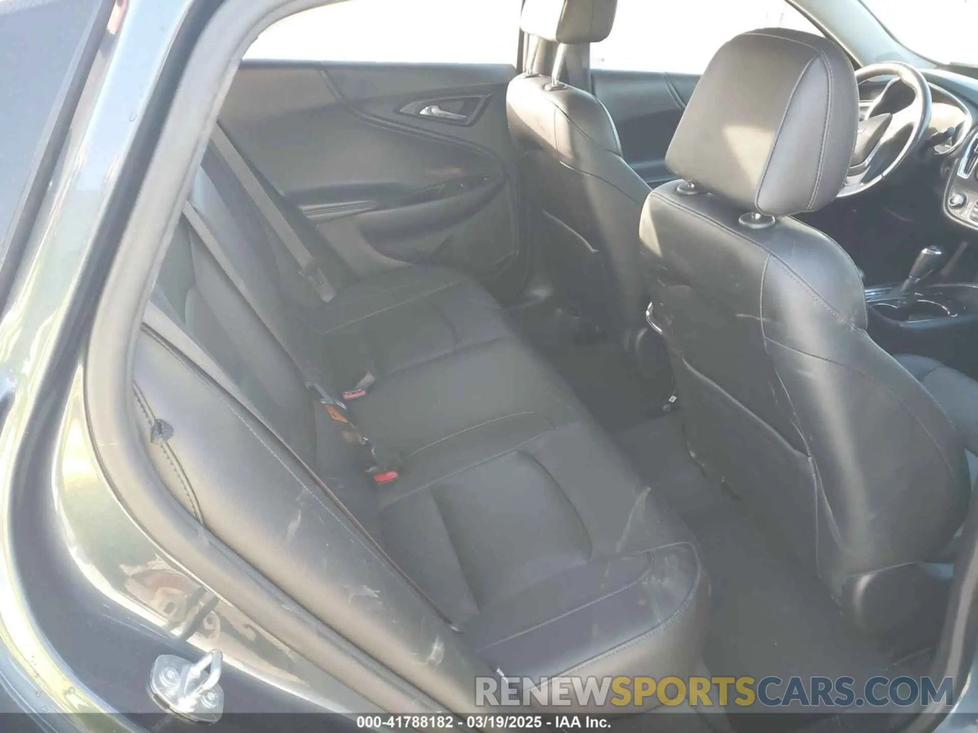 8 Photograph of a damaged car 1G1ZE5SX9LF049837 CHEVROLET MALIBU 2020