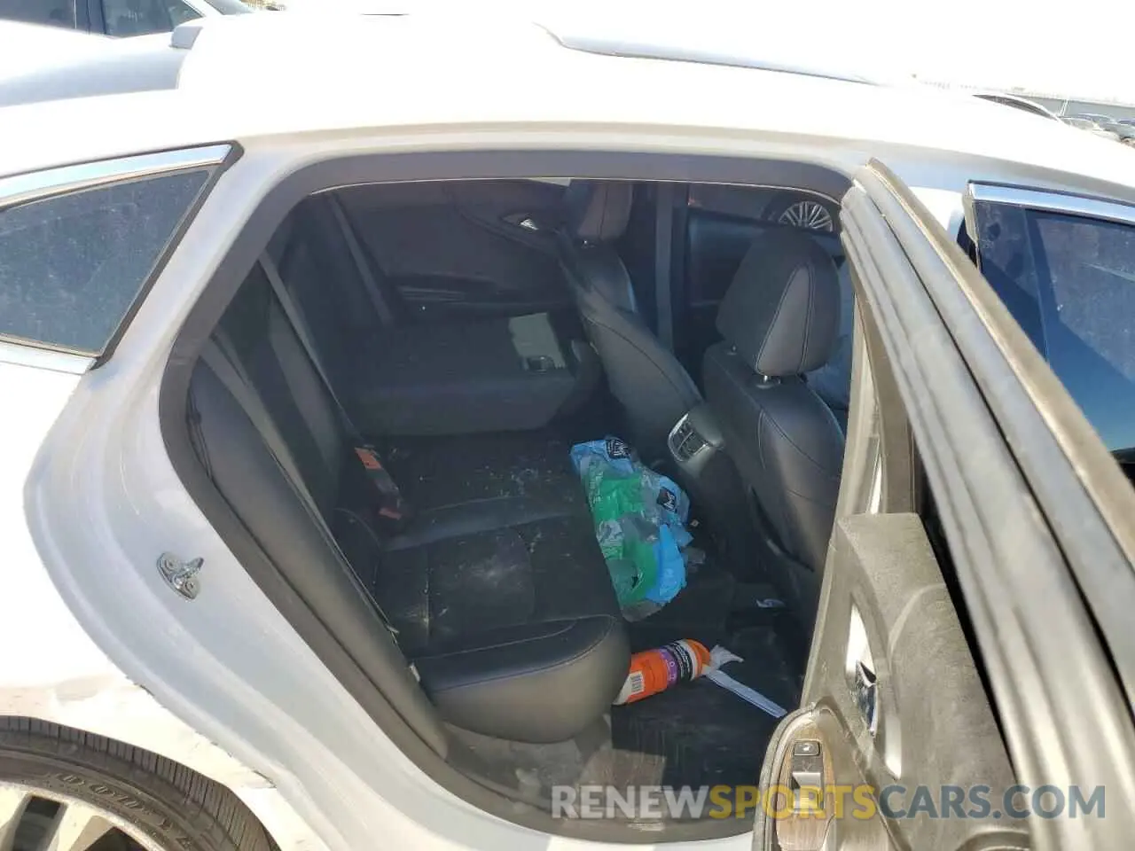10 Photograph of a damaged car 1G1ZE5SX9LF051121 CHEVROLET MALIBU 2020