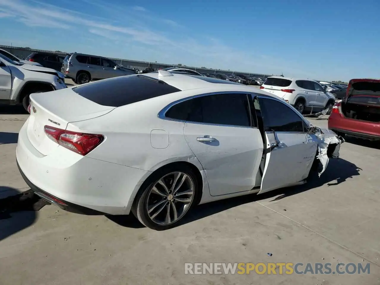 3 Photograph of a damaged car 1G1ZE5SX9LF051121 CHEVROLET MALIBU 2020