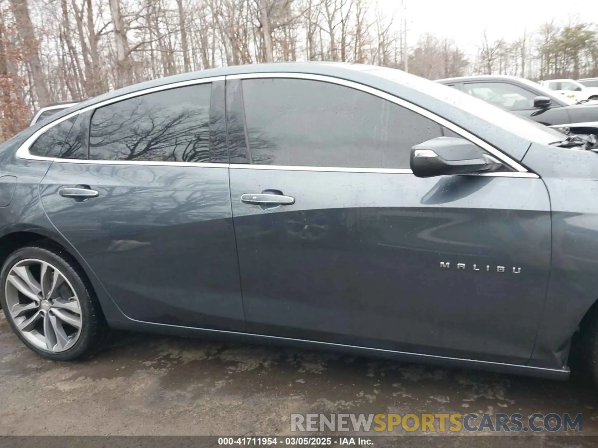 13 Photograph of a damaged car 1G1ZE5SX9LF092137 CHEVROLET MALIBU 2020