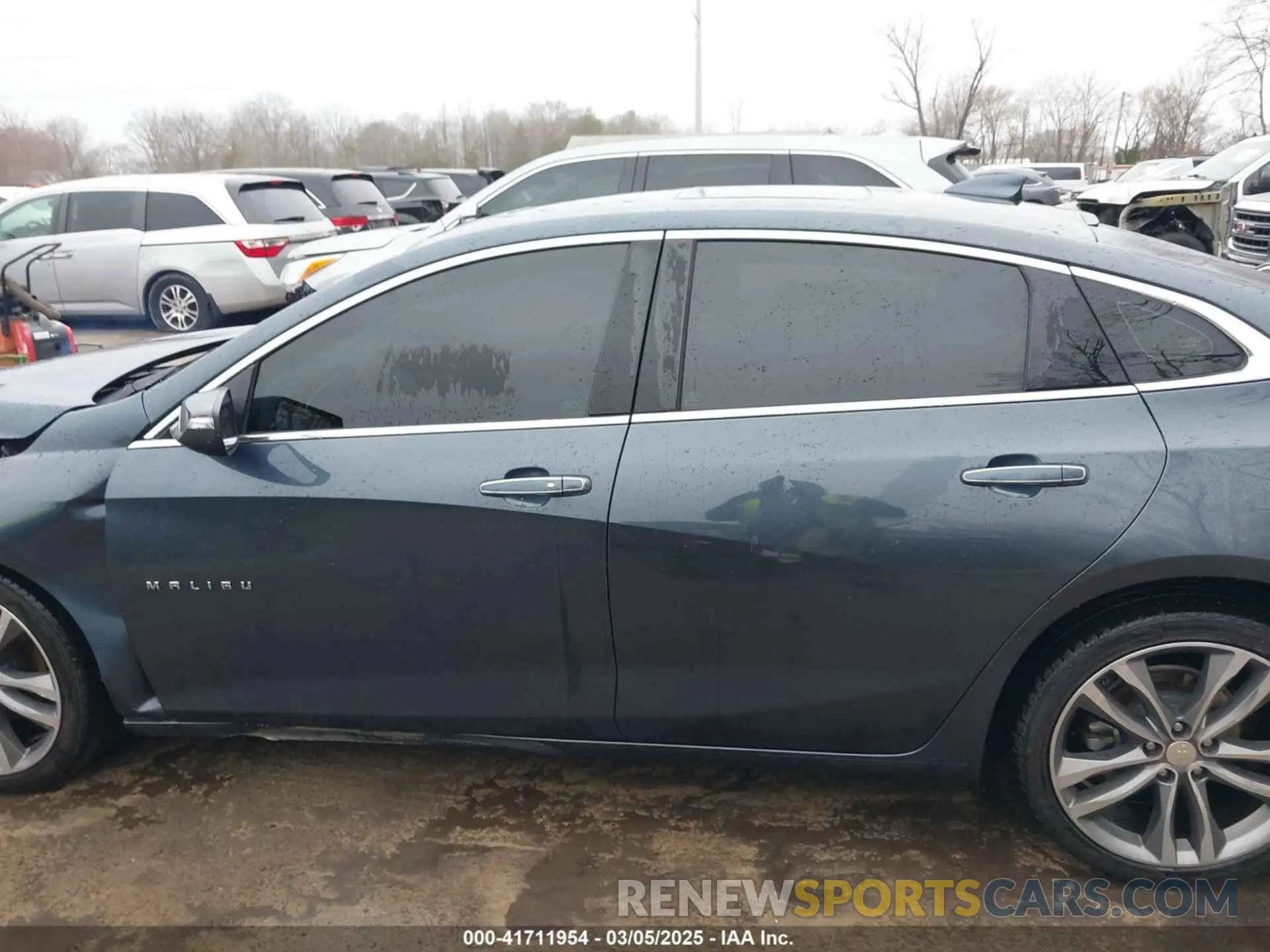 14 Photograph of a damaged car 1G1ZE5SX9LF092137 CHEVROLET MALIBU 2020