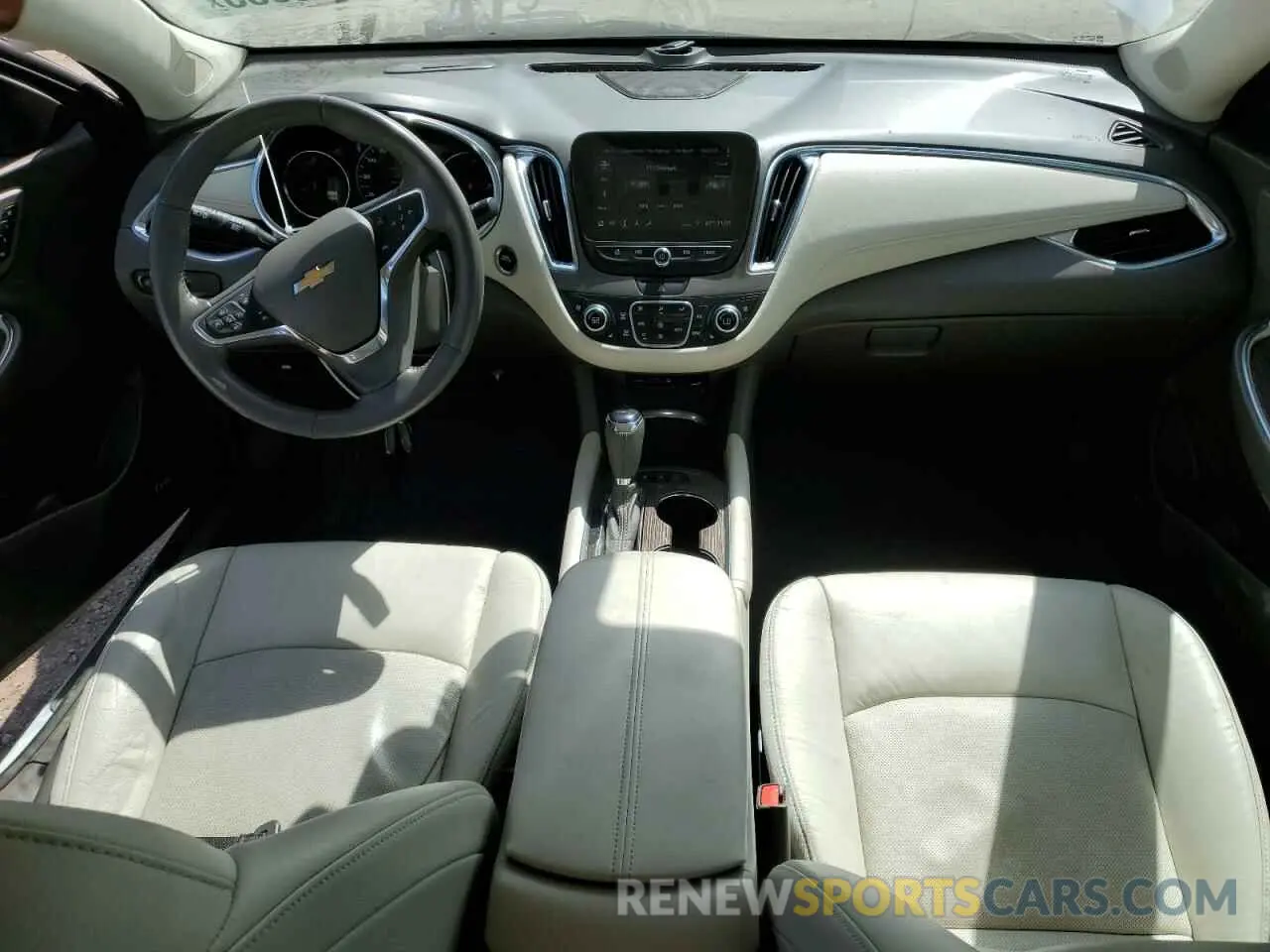 8 Photograph of a damaged car 1G1ZE5SX9LF141644 CHEVROLET MALIBU 2020