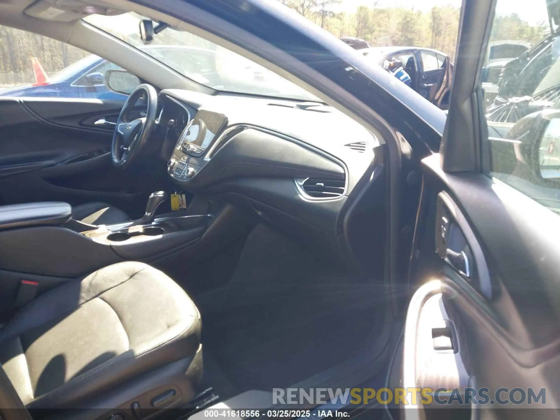 5 Photograph of a damaged car 1G1ZE5SXXLF065111 CHEVROLET MALIBU 2020