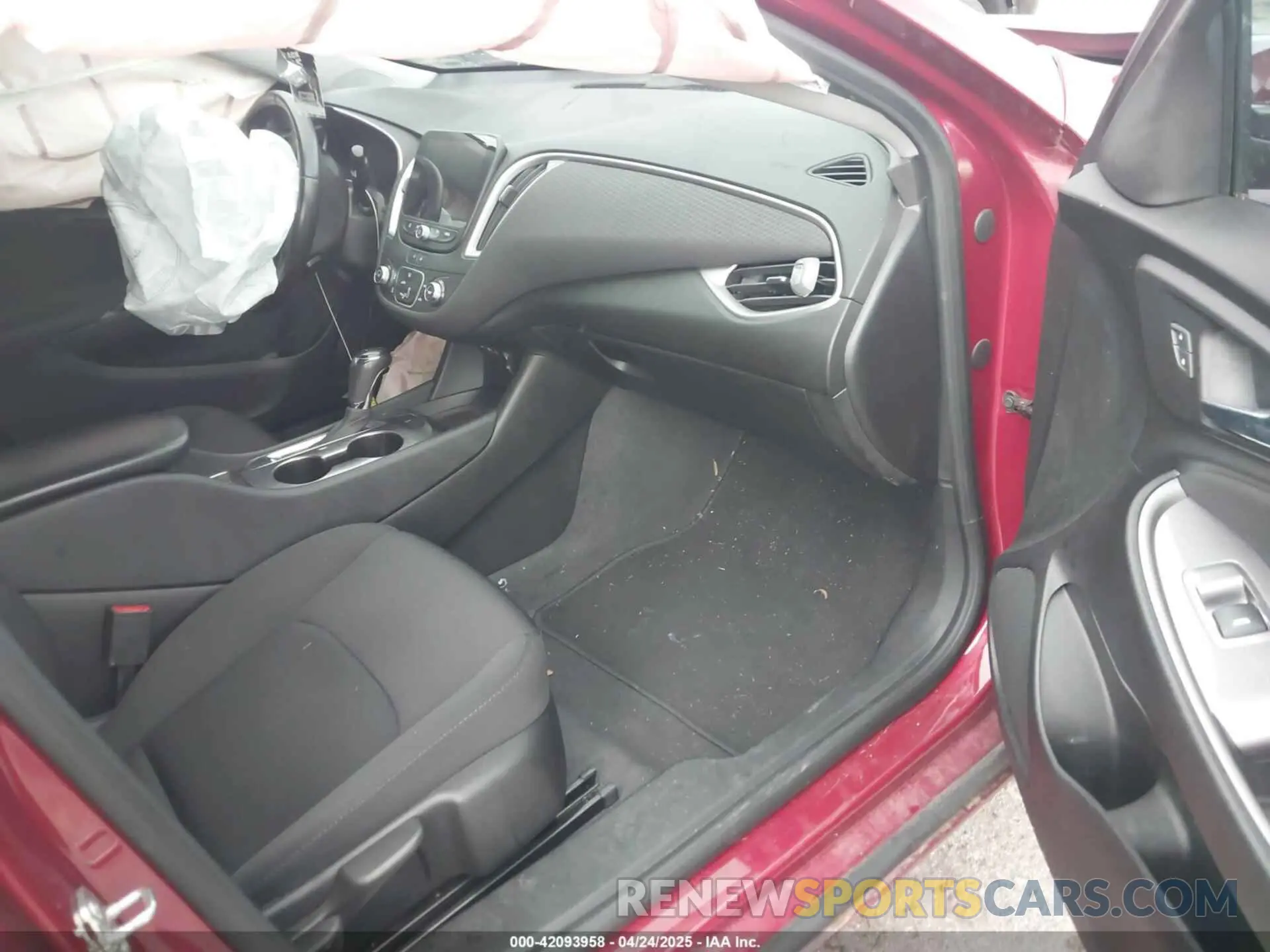 5 Photograph of a damaged car 1G1ZG5ST0LF063858 CHEVROLET MALIBU 2020