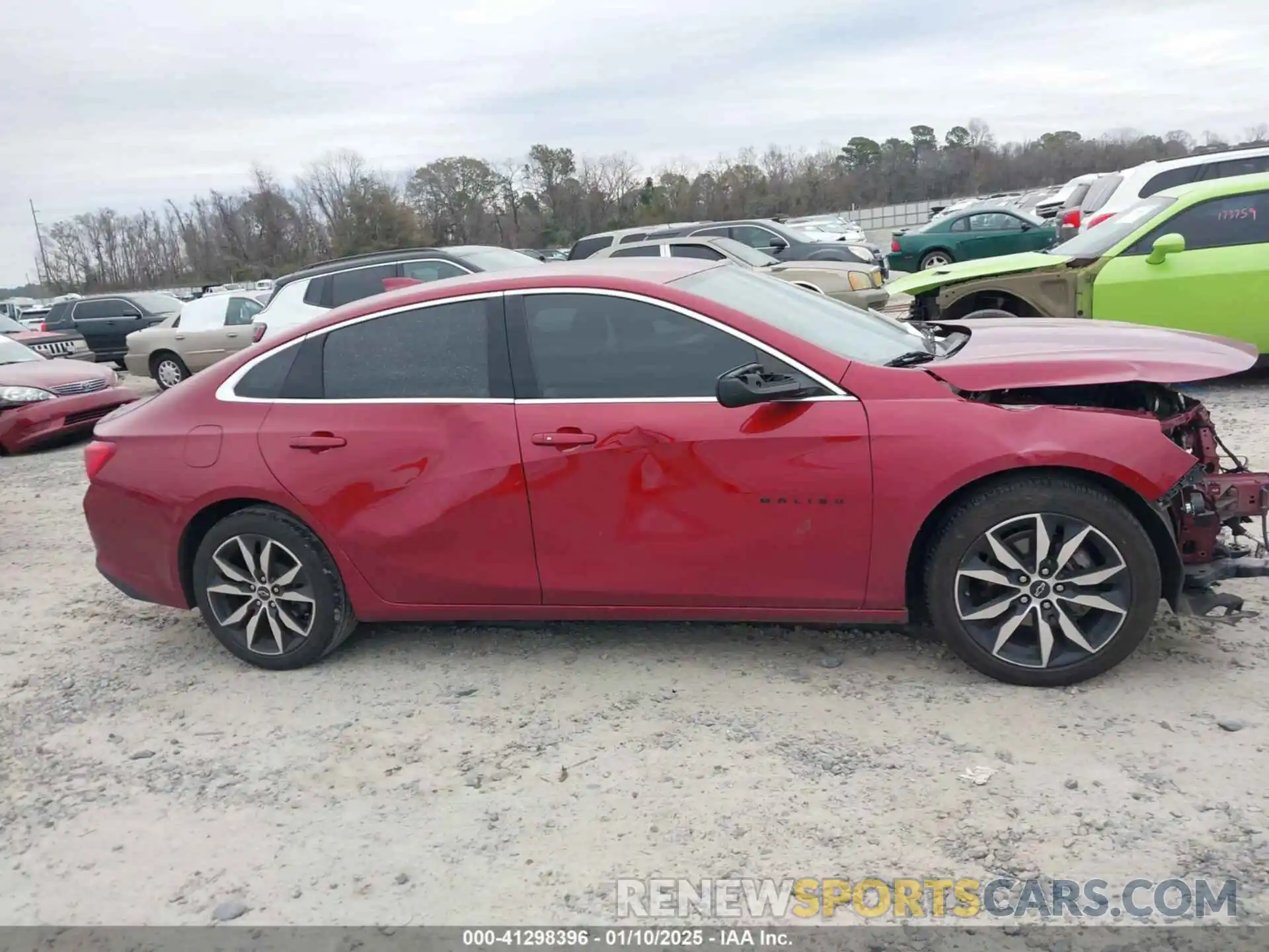 14 Photograph of a damaged car 1G1ZG5ST0LF087299 CHEVROLET MALIBU 2020