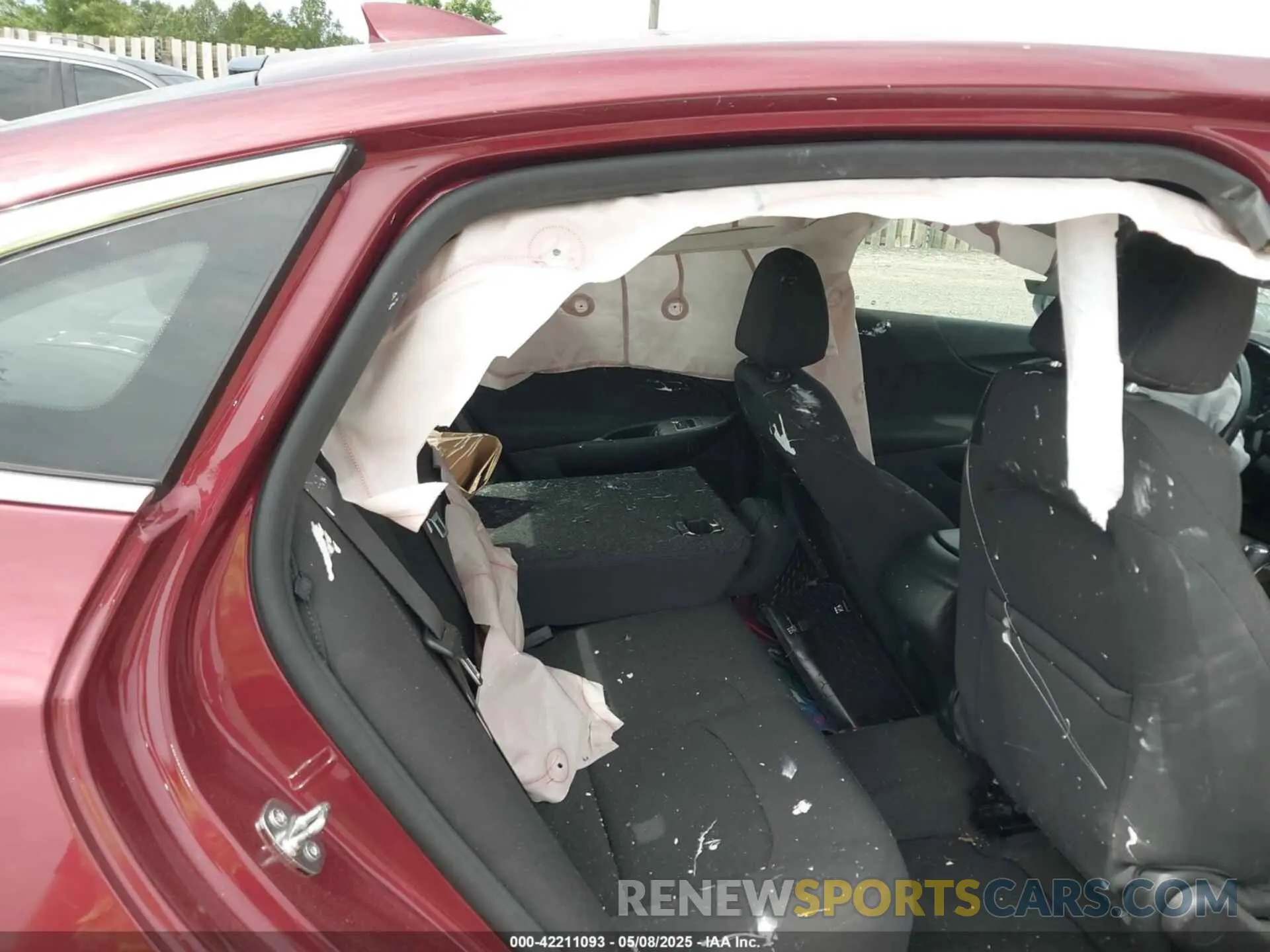 8 Photograph of a damaged car 1G1ZG5ST0LF125131 CHEVROLET MALIBU 2020