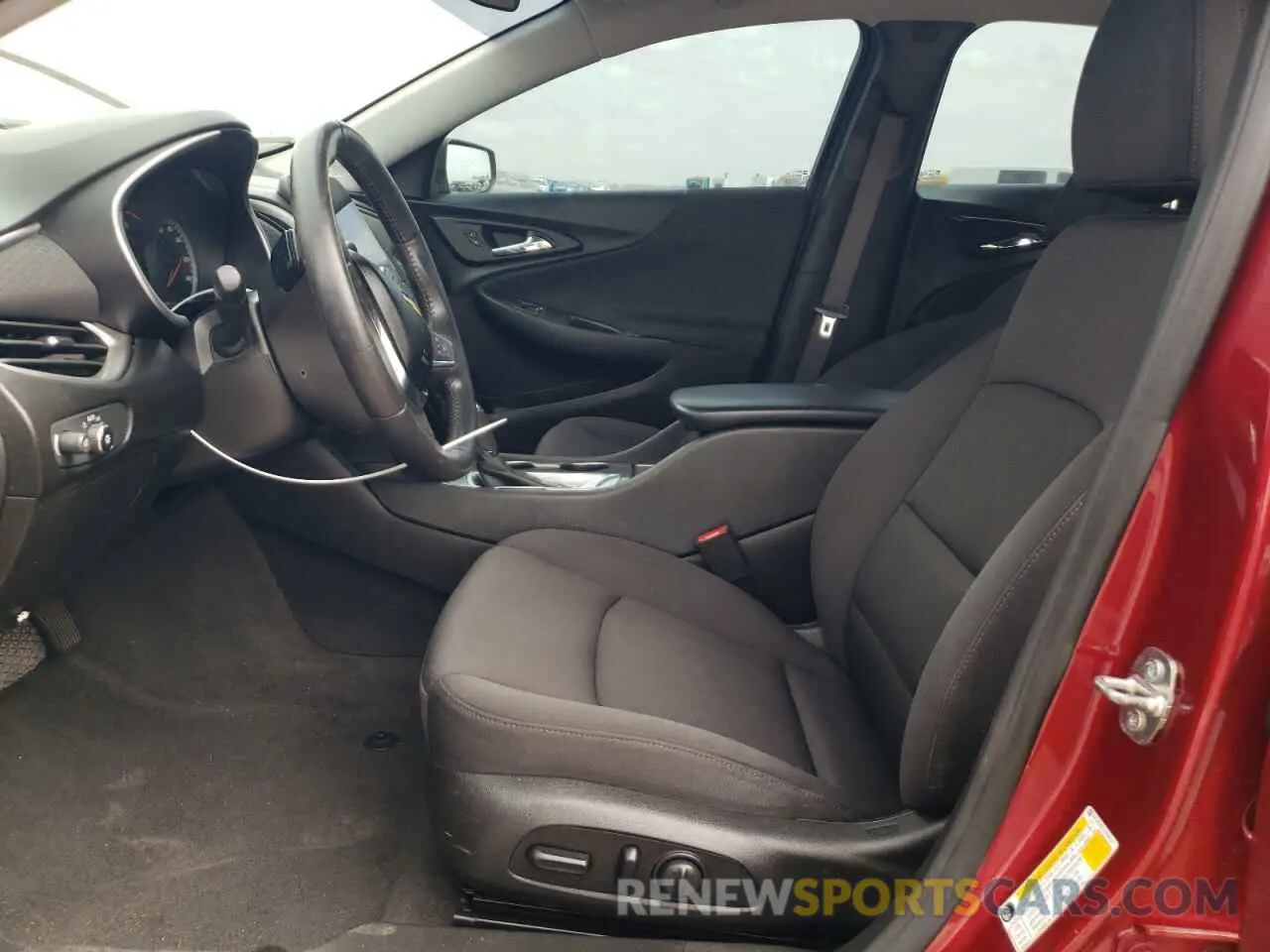 7 Photograph of a damaged car 1G1ZG5ST1LF066171 CHEVROLET MALIBU 2020