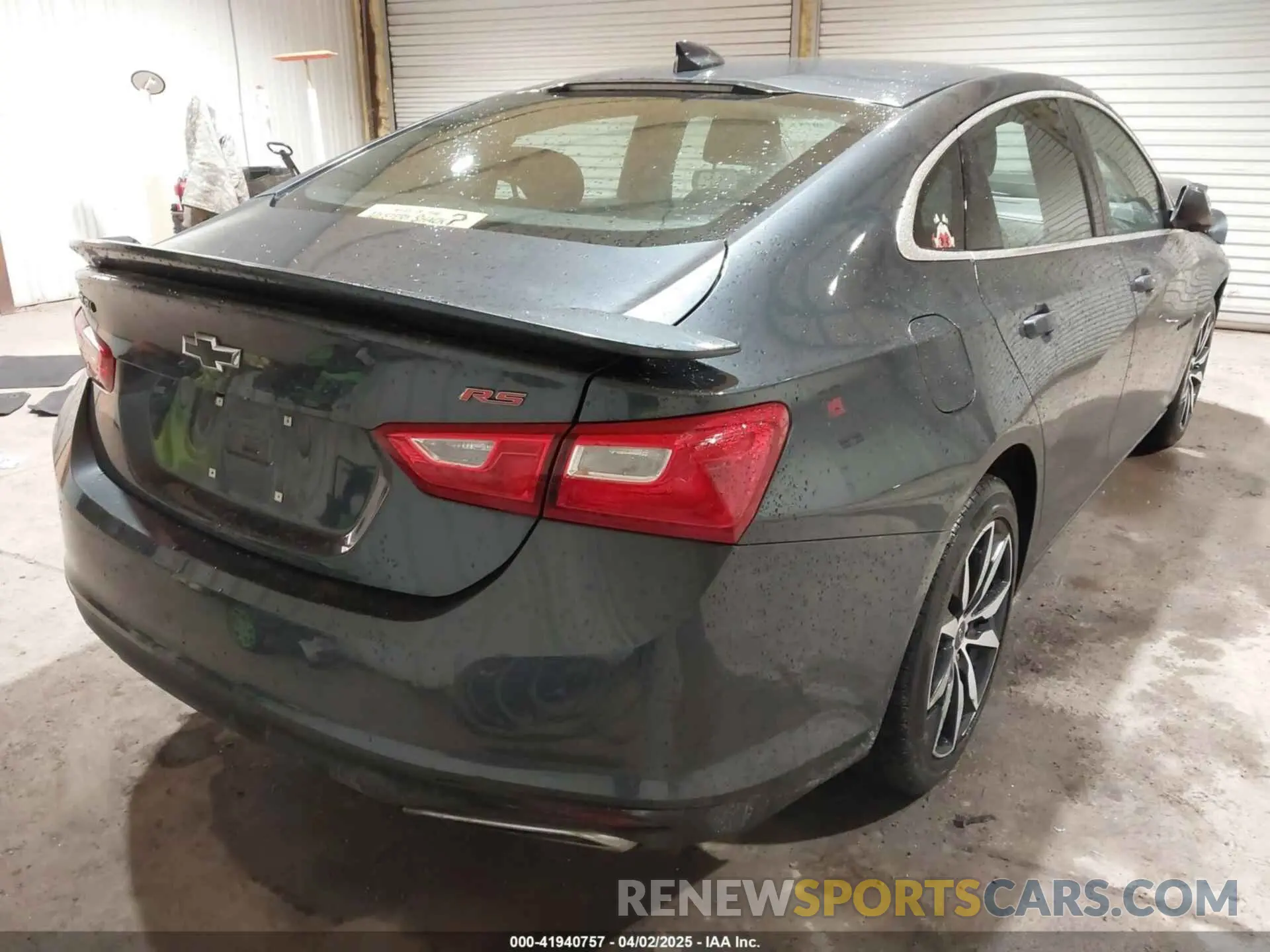 4 Photograph of a damaged car 1G1ZG5ST1LF129642 CHEVROLET MALIBU 2020