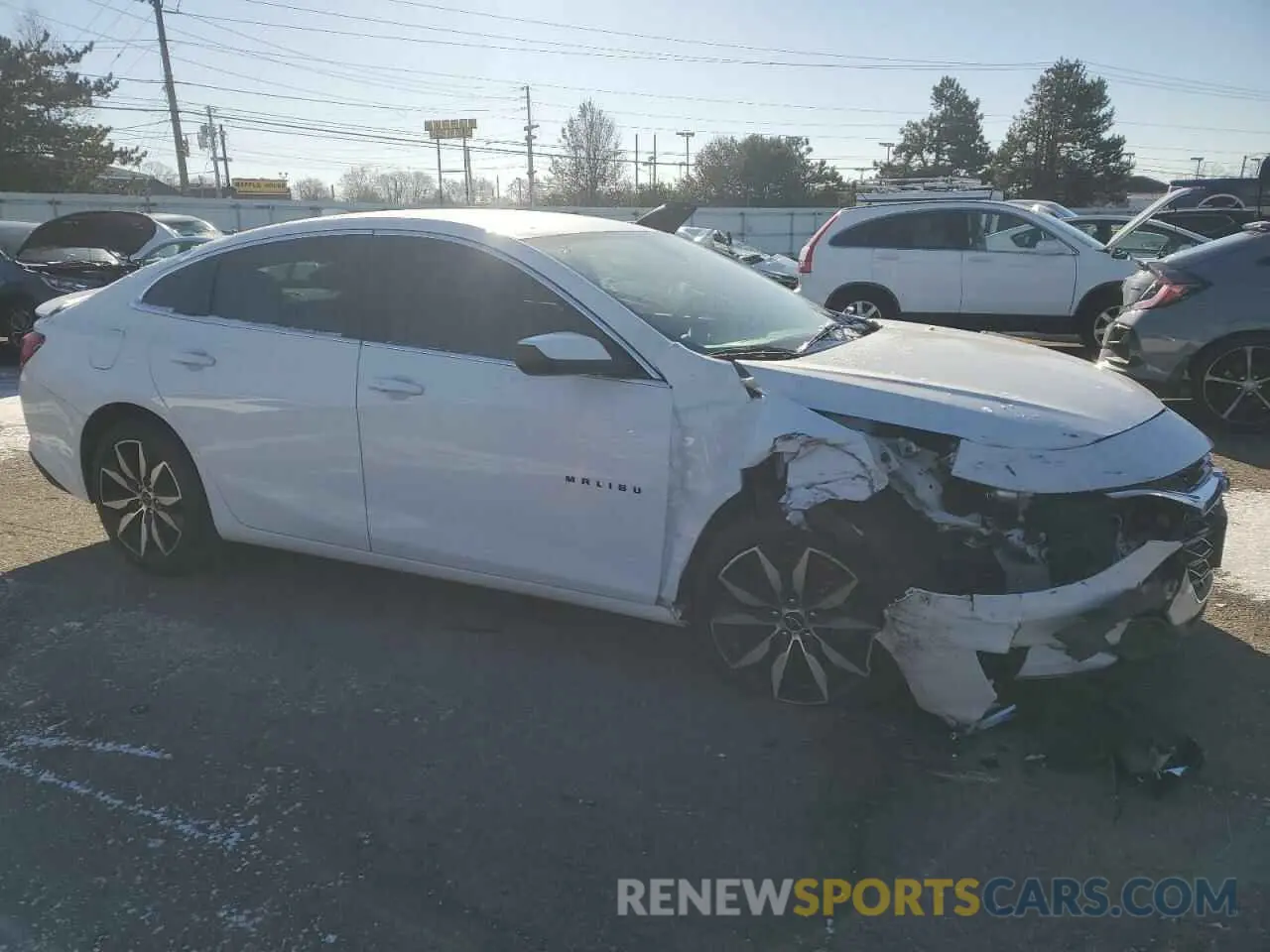 4 Photograph of a damaged car 1G1ZG5ST1LF139510 CHEVROLET MALIBU 2020