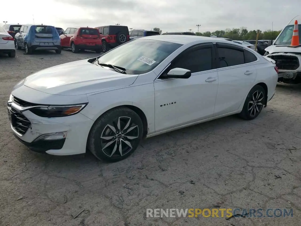 1 Photograph of a damaged car 1G1ZG5ST2LF130637 CHEVROLET MALIBU 2020