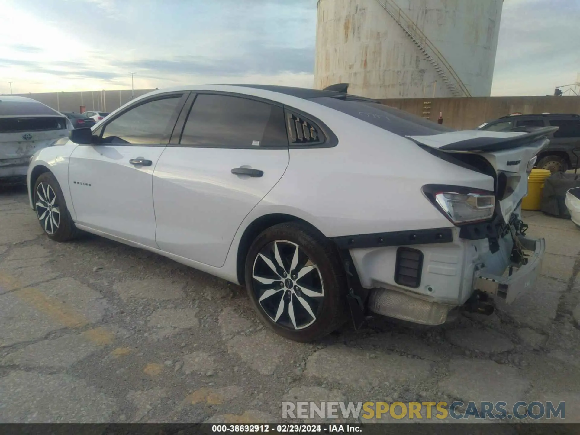 3 Photograph of a damaged car 1G1ZG5ST2LF146319 CHEVROLET MALIBU 2020