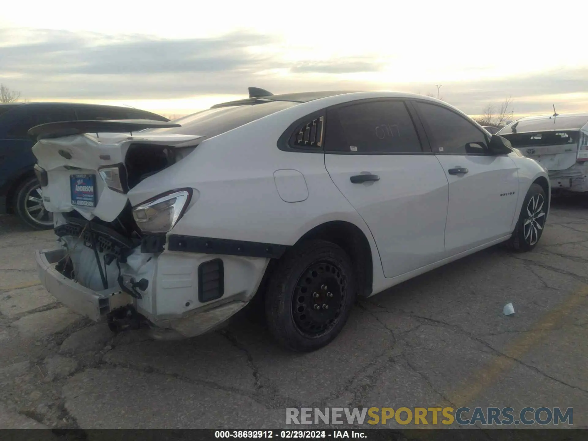 4 Photograph of a damaged car 1G1ZG5ST2LF146319 CHEVROLET MALIBU 2020