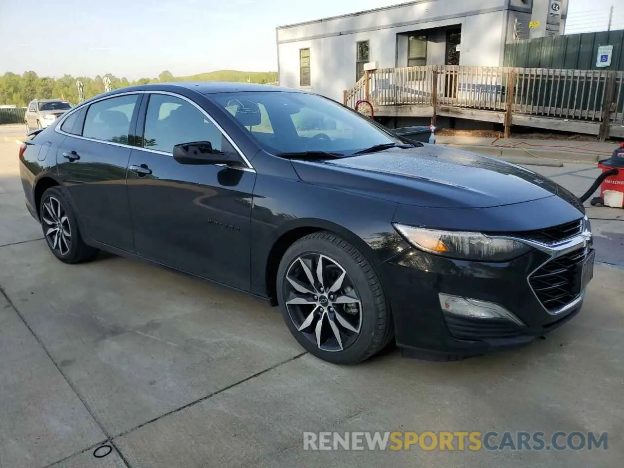 4 Photograph of a damaged car 1G1ZG5ST2LF156283 CHEVROLET MALIBU 2020