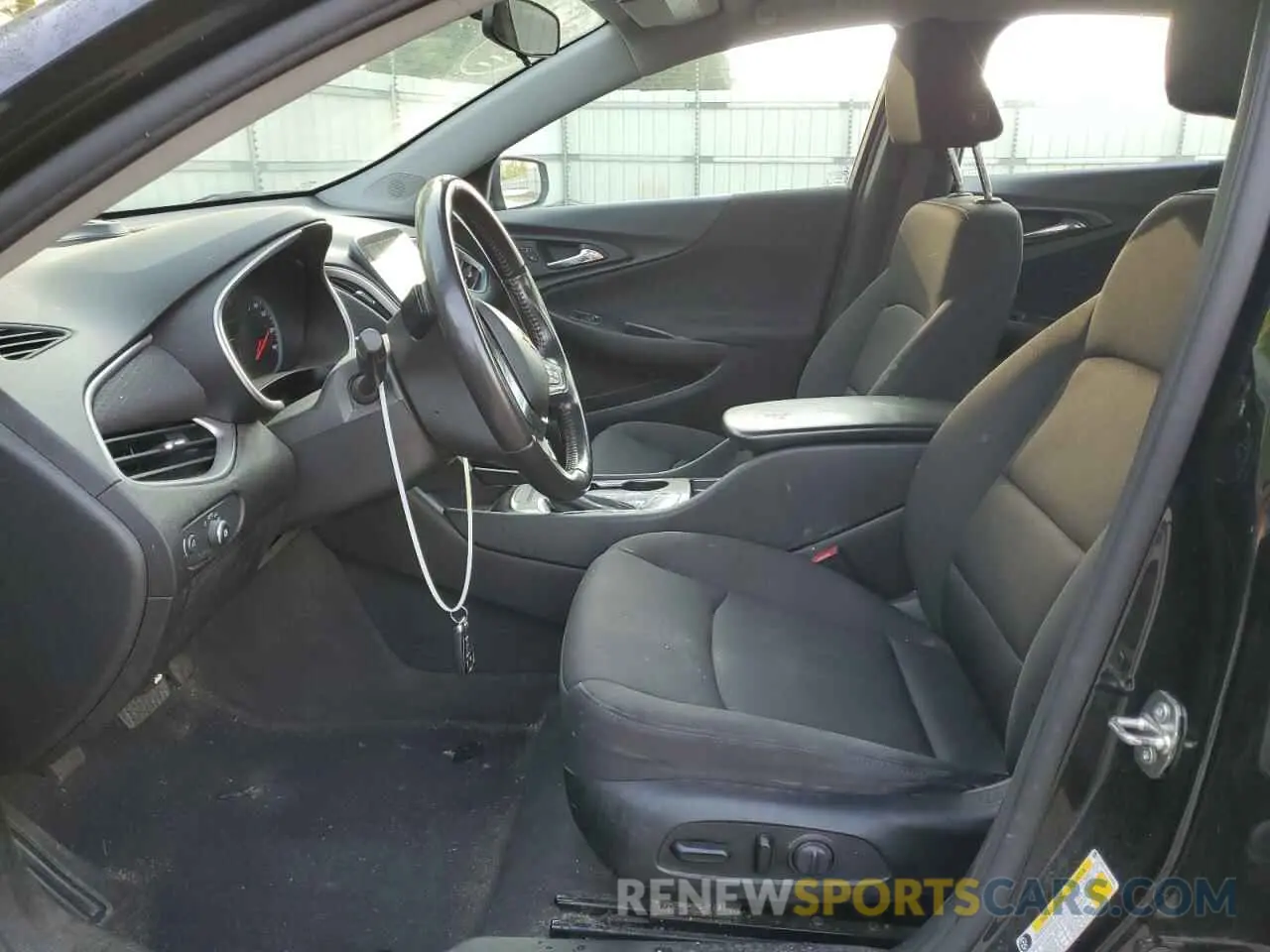 7 Photograph of a damaged car 1G1ZG5ST2LF156283 CHEVROLET MALIBU 2020