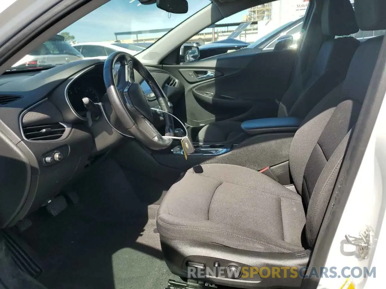 7 Photograph of a damaged car 1G1ZG5ST3LF128542 CHEVROLET MALIBU 2020