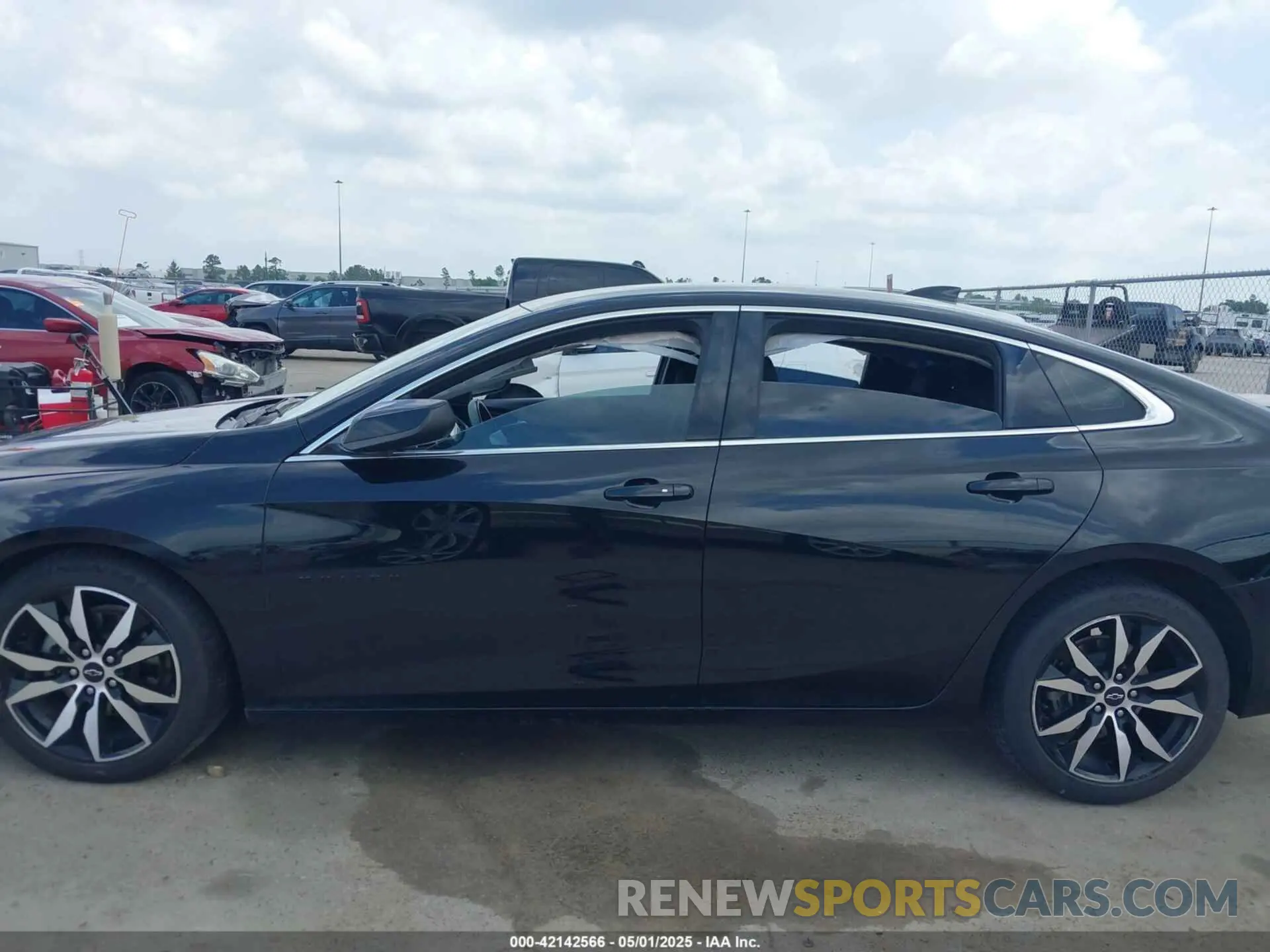 14 Photograph of a damaged car 1G1ZG5ST3LF143817 CHEVROLET MALIBU 2020