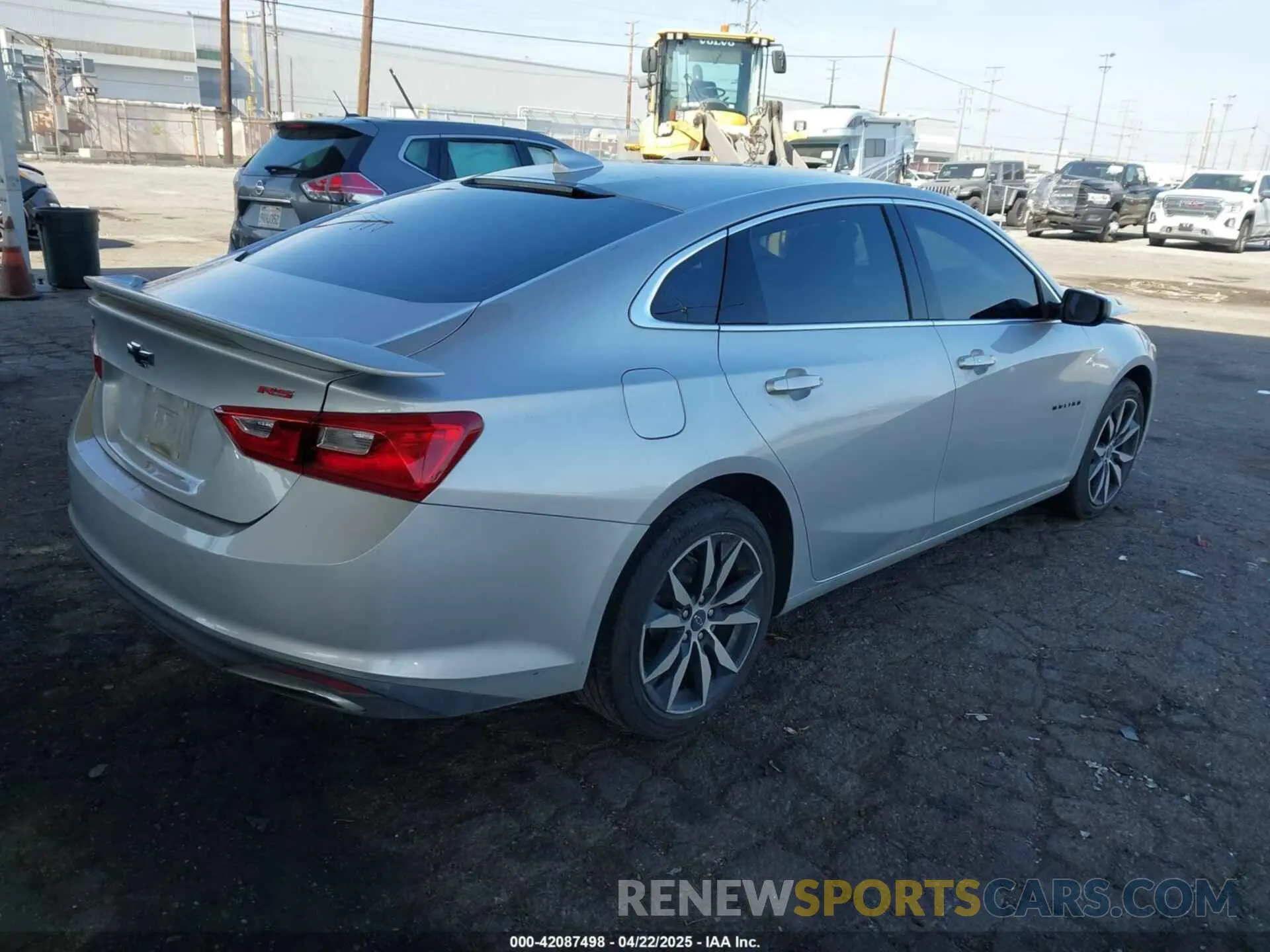 4 Photograph of a damaged car 1G1ZG5ST4LF098533 CHEVROLET MALIBU 2020