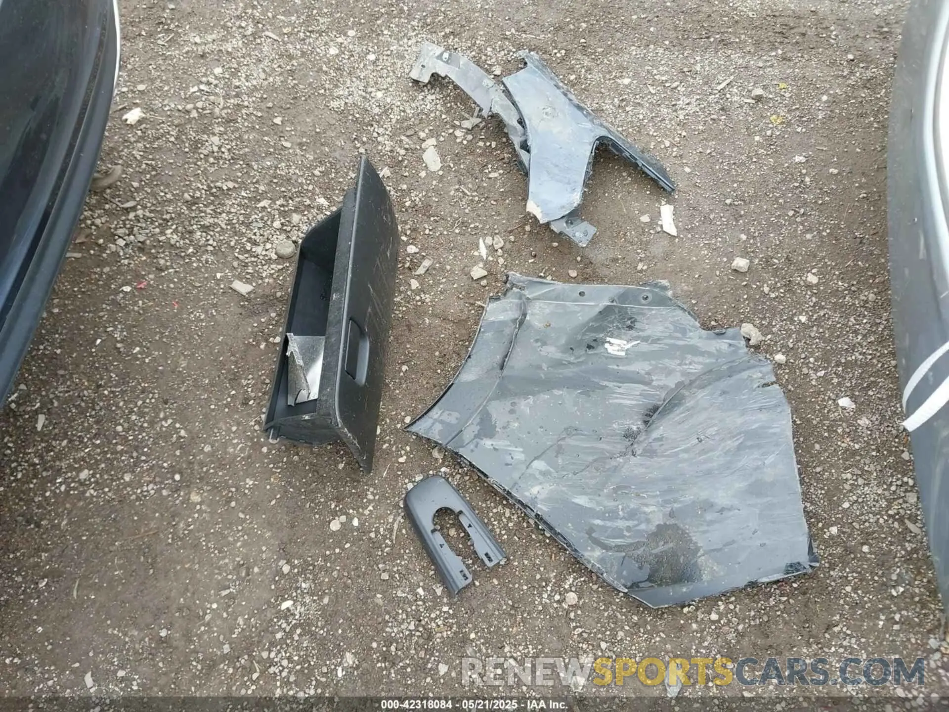 12 Photograph of a damaged car 1G1ZG5ST4LF121213 CHEVROLET MALIBU 2020