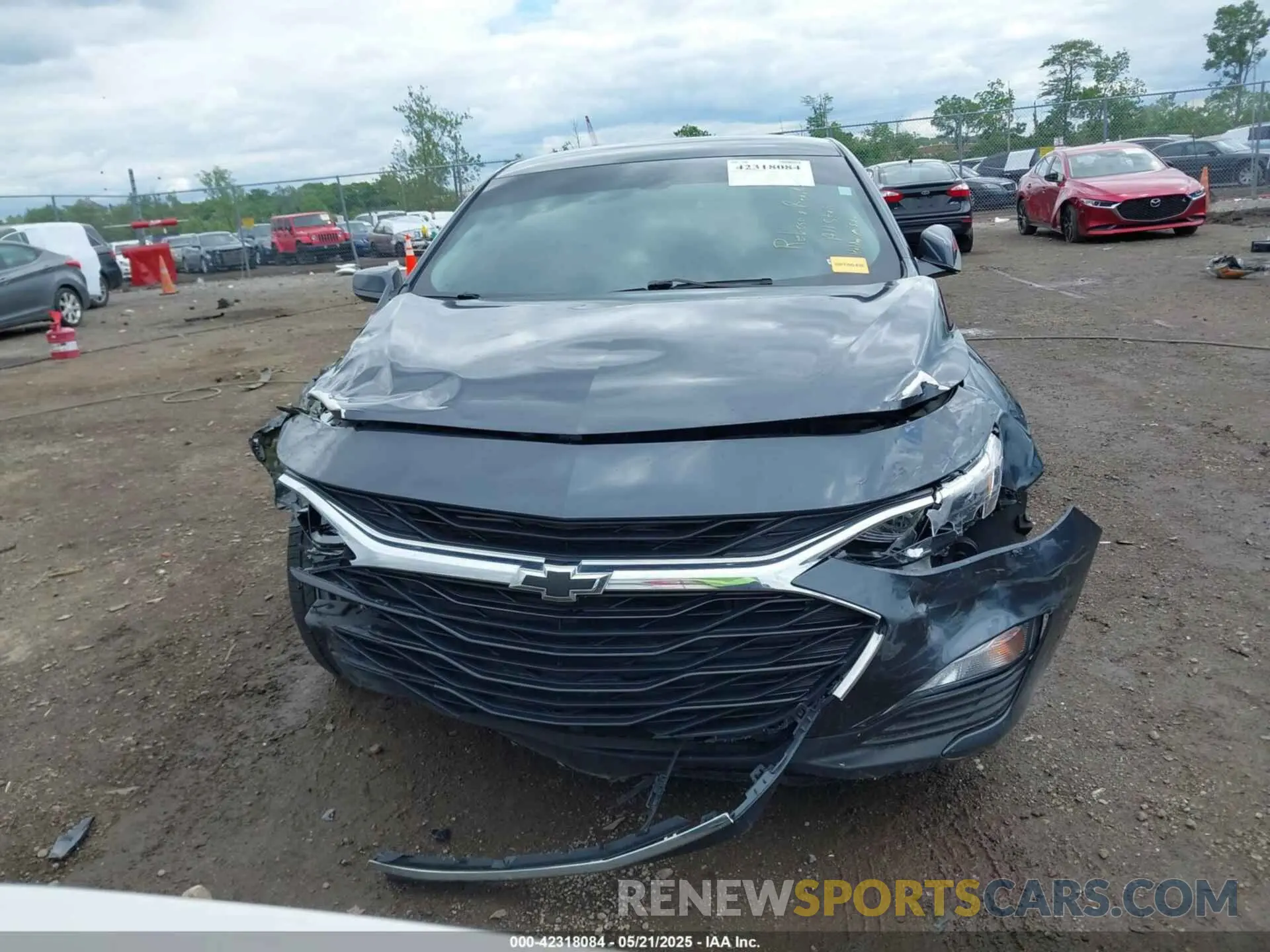 13 Photograph of a damaged car 1G1ZG5ST4LF121213 CHEVROLET MALIBU 2020