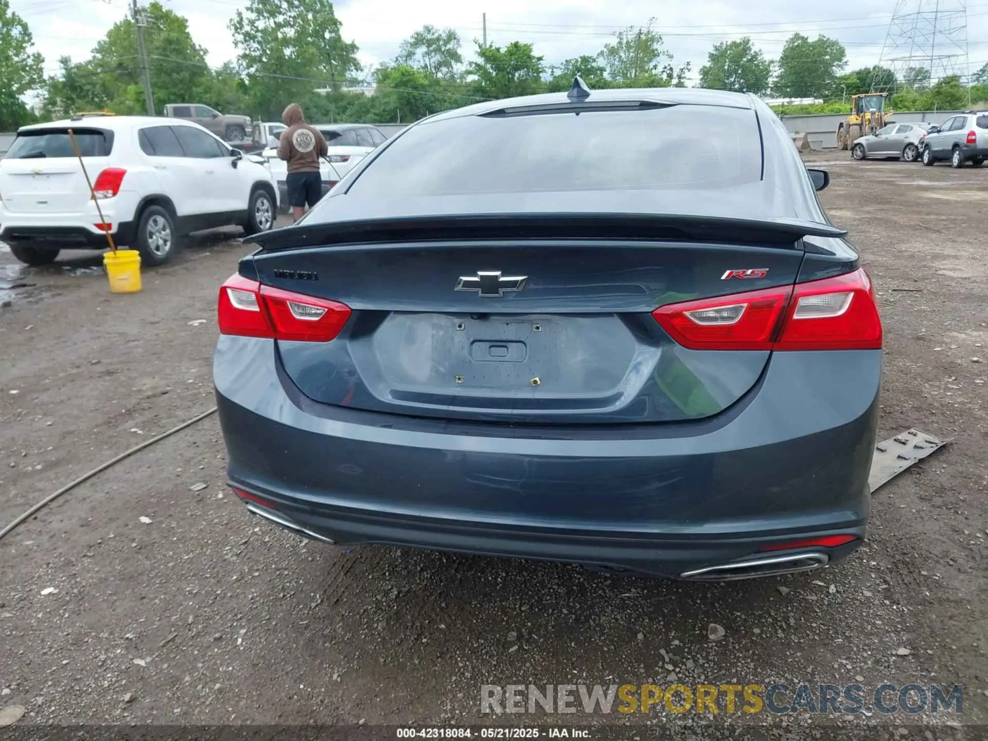 17 Photograph of a damaged car 1G1ZG5ST4LF121213 CHEVROLET MALIBU 2020