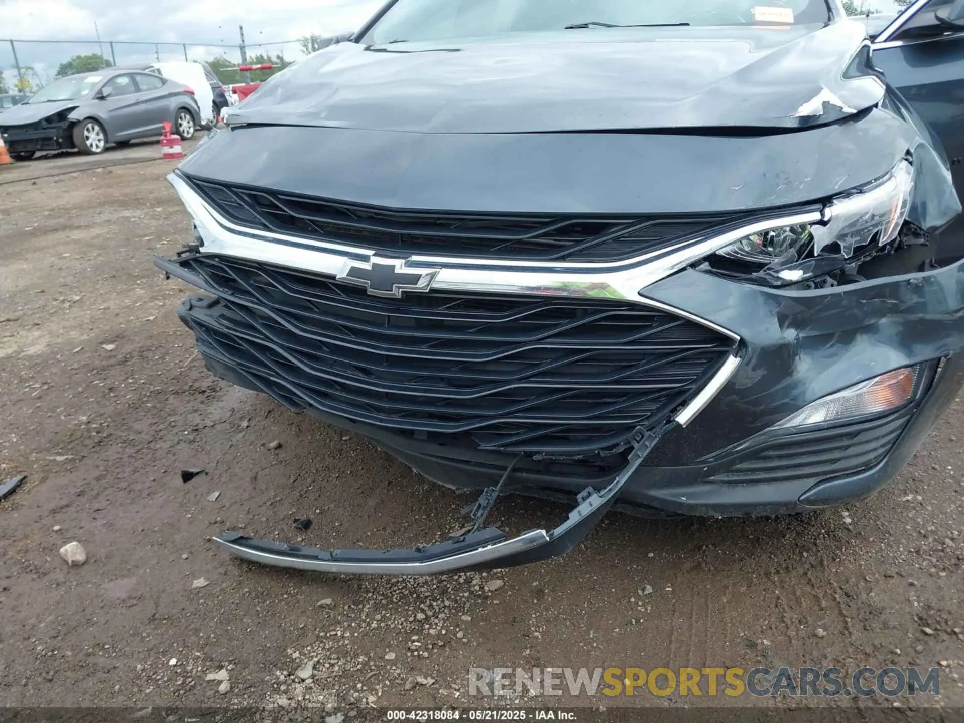 19 Photograph of a damaged car 1G1ZG5ST4LF121213 CHEVROLET MALIBU 2020
