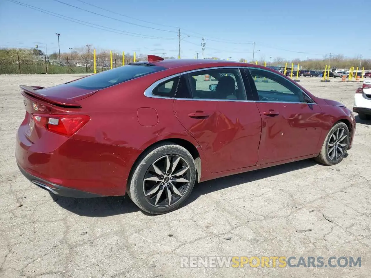 3 Photograph of a damaged car 1G1ZG5ST4LF132678 CHEVROLET MALIBU 2020
