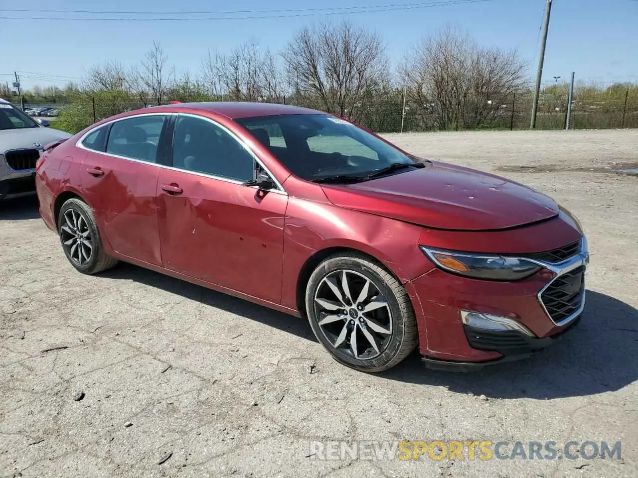 4 Photograph of a damaged car 1G1ZG5ST4LF132678 CHEVROLET MALIBU 2020