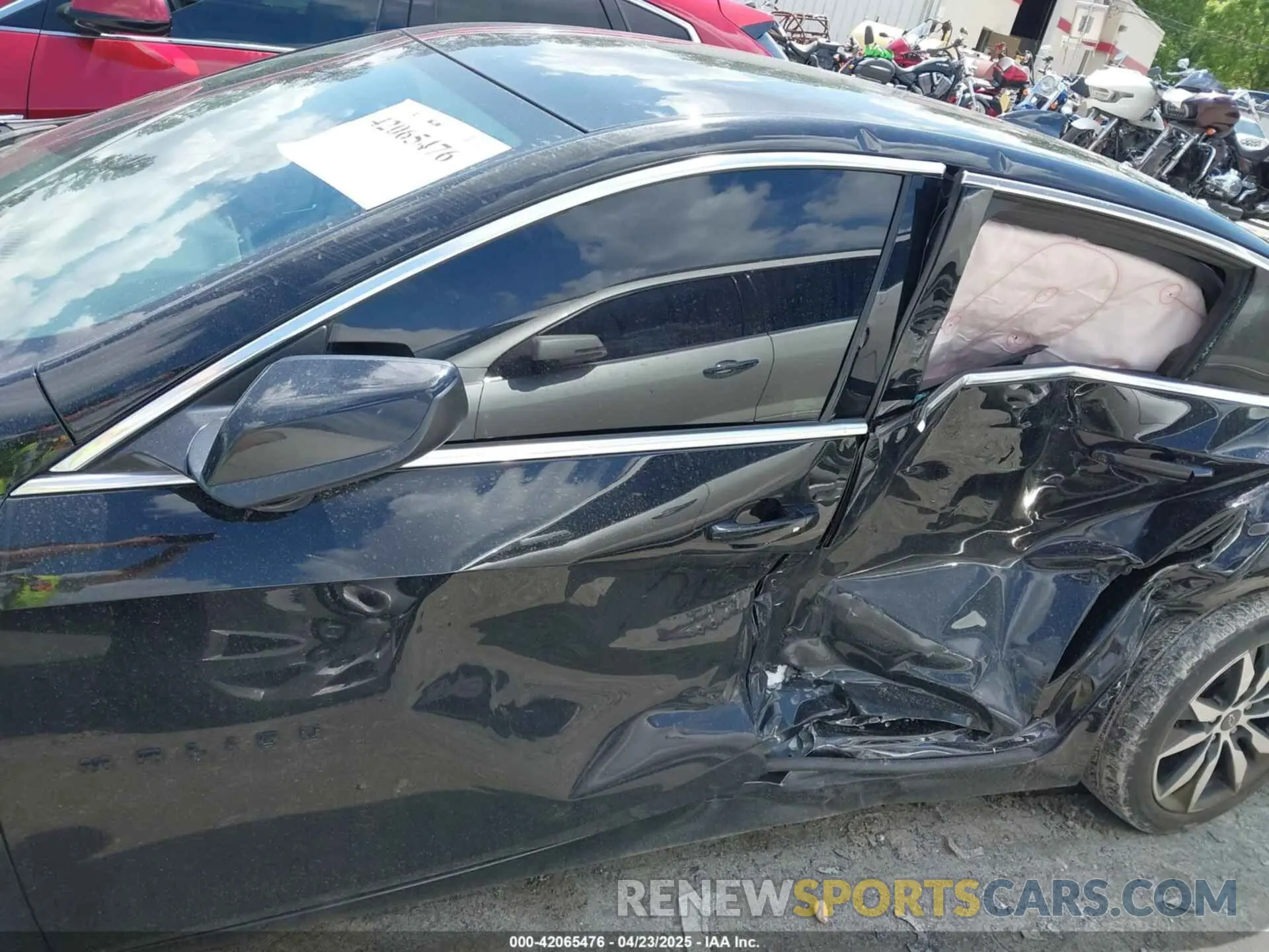14 Photograph of a damaged car 1G1ZG5ST4LF138562 CHEVROLET MALIBU 2020