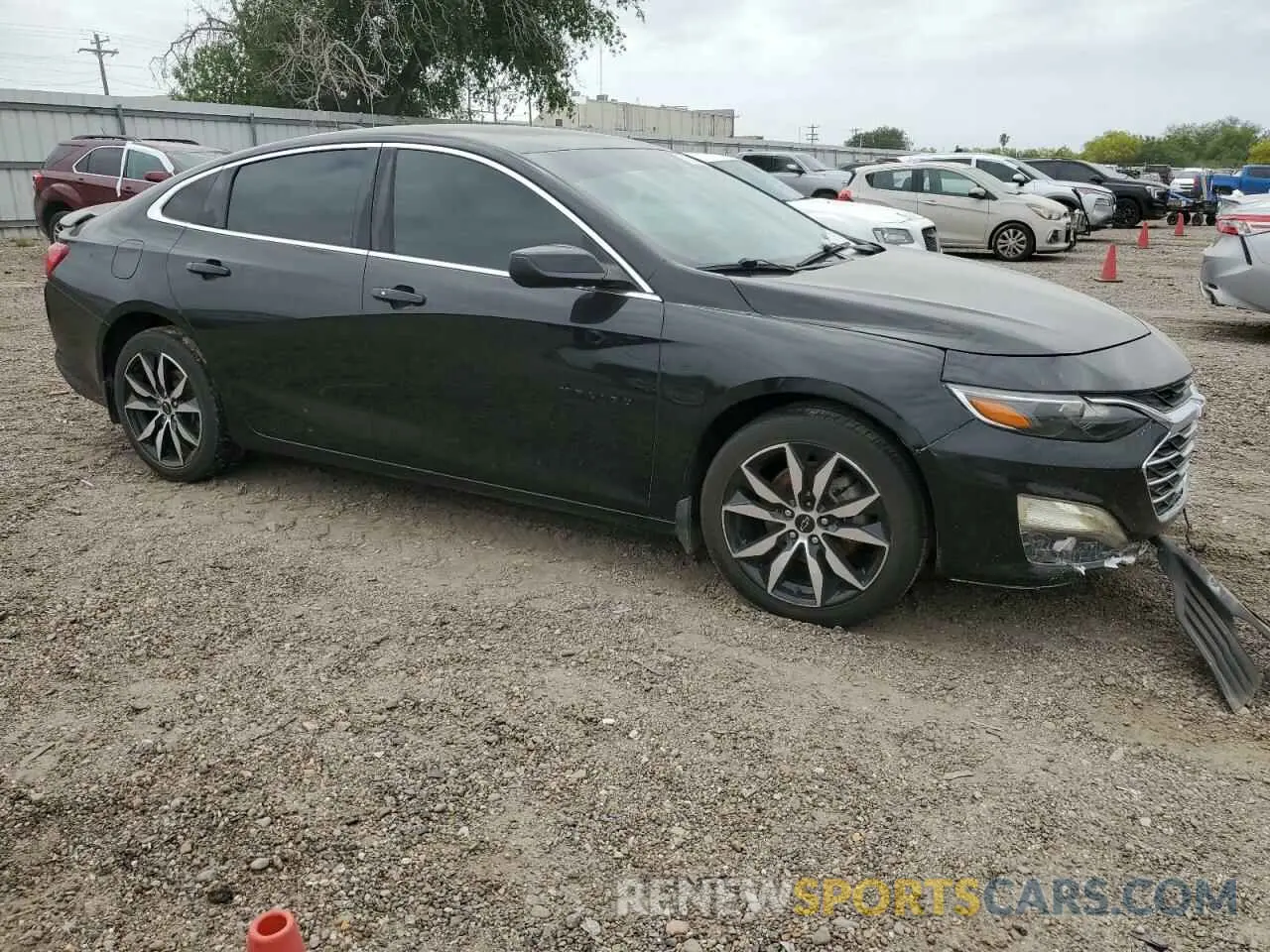 4 Photograph of a damaged car 1G1ZG5ST5LF119440 CHEVROLET MALIBU 2020