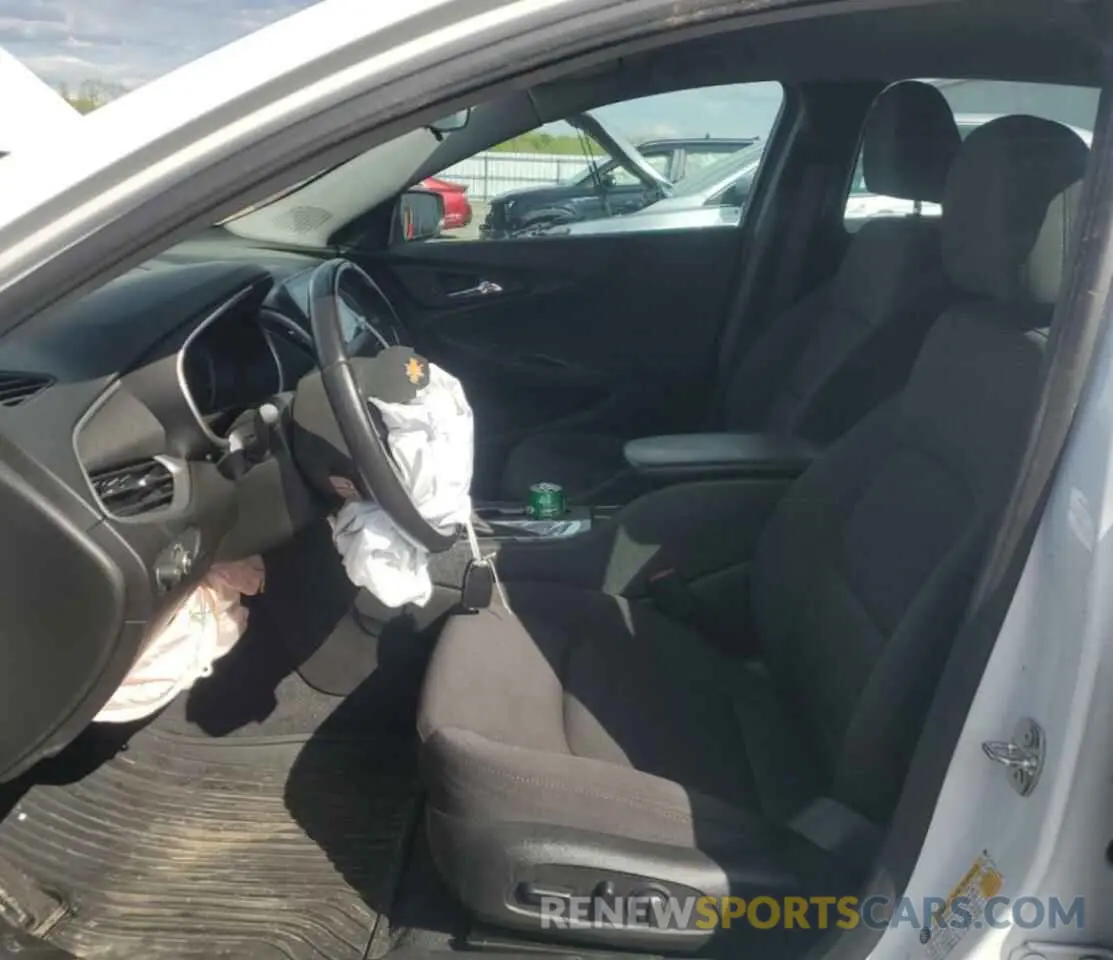 7 Photograph of a damaged car 1G1ZG5ST5LF119888 CHEVROLET MALIBU 2020