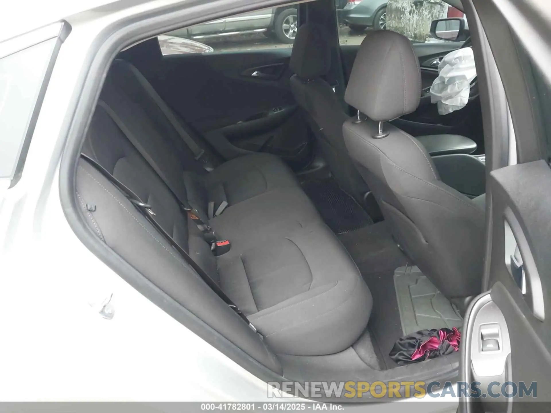 8 Photograph of a damaged car 1G1ZG5ST5LF126971 CHEVROLET MALIBU 2020