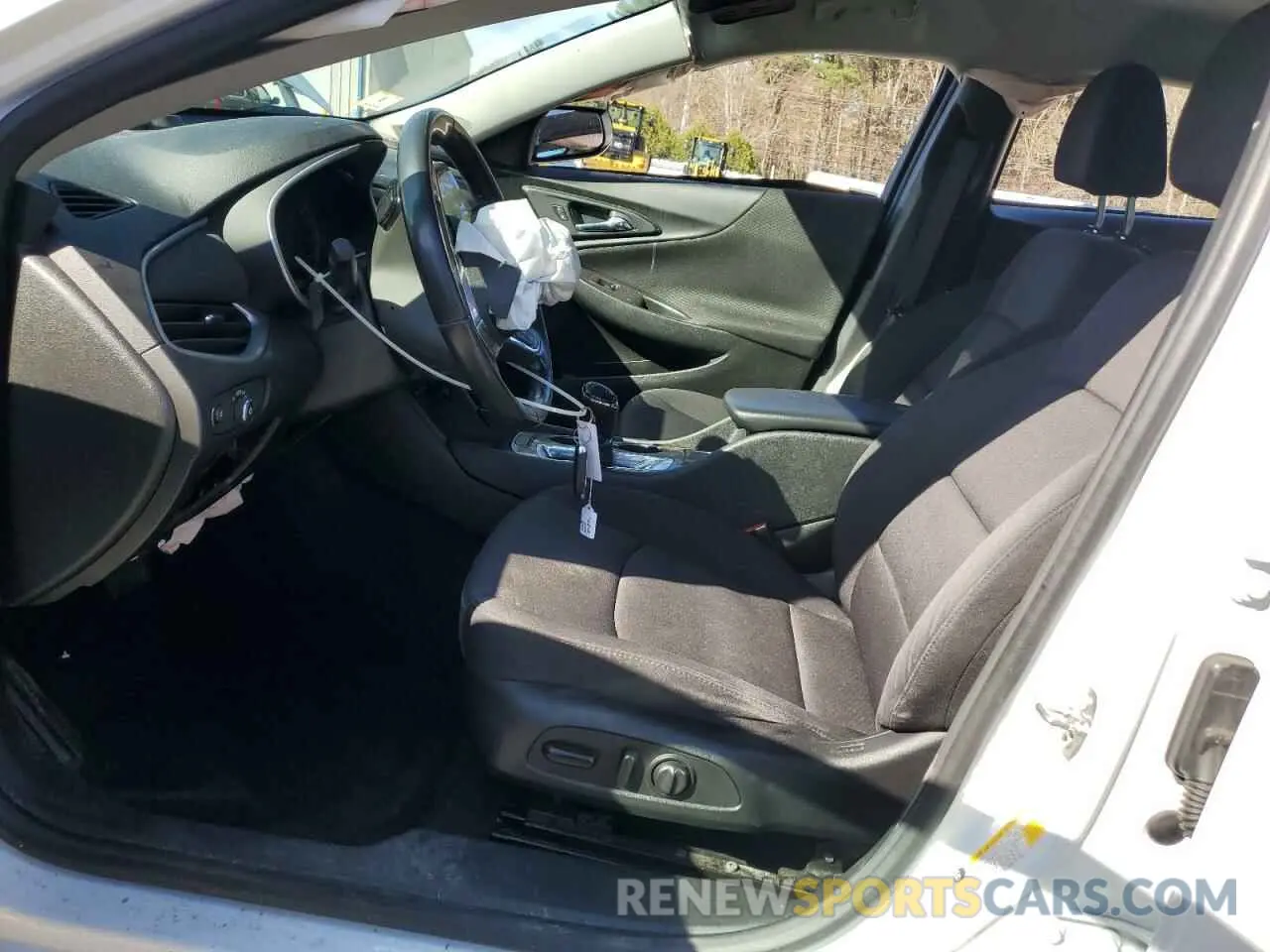 7 Photograph of a damaged car 1G1ZG5ST6LF116272 CHEVROLET MALIBU 2020