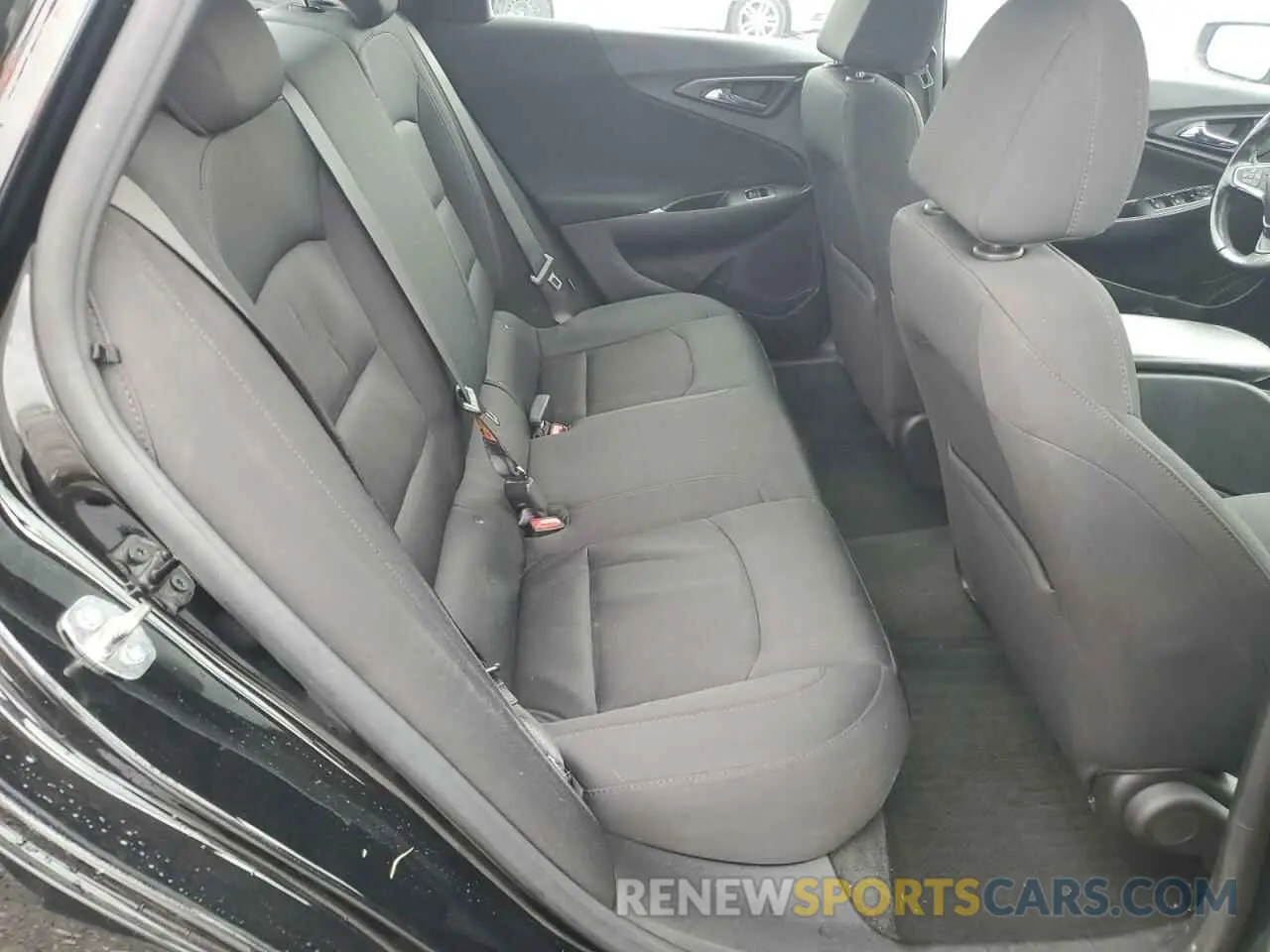 11 Photograph of a damaged car 1G1ZG5ST6LF136618 CHEVROLET MALIBU 2020