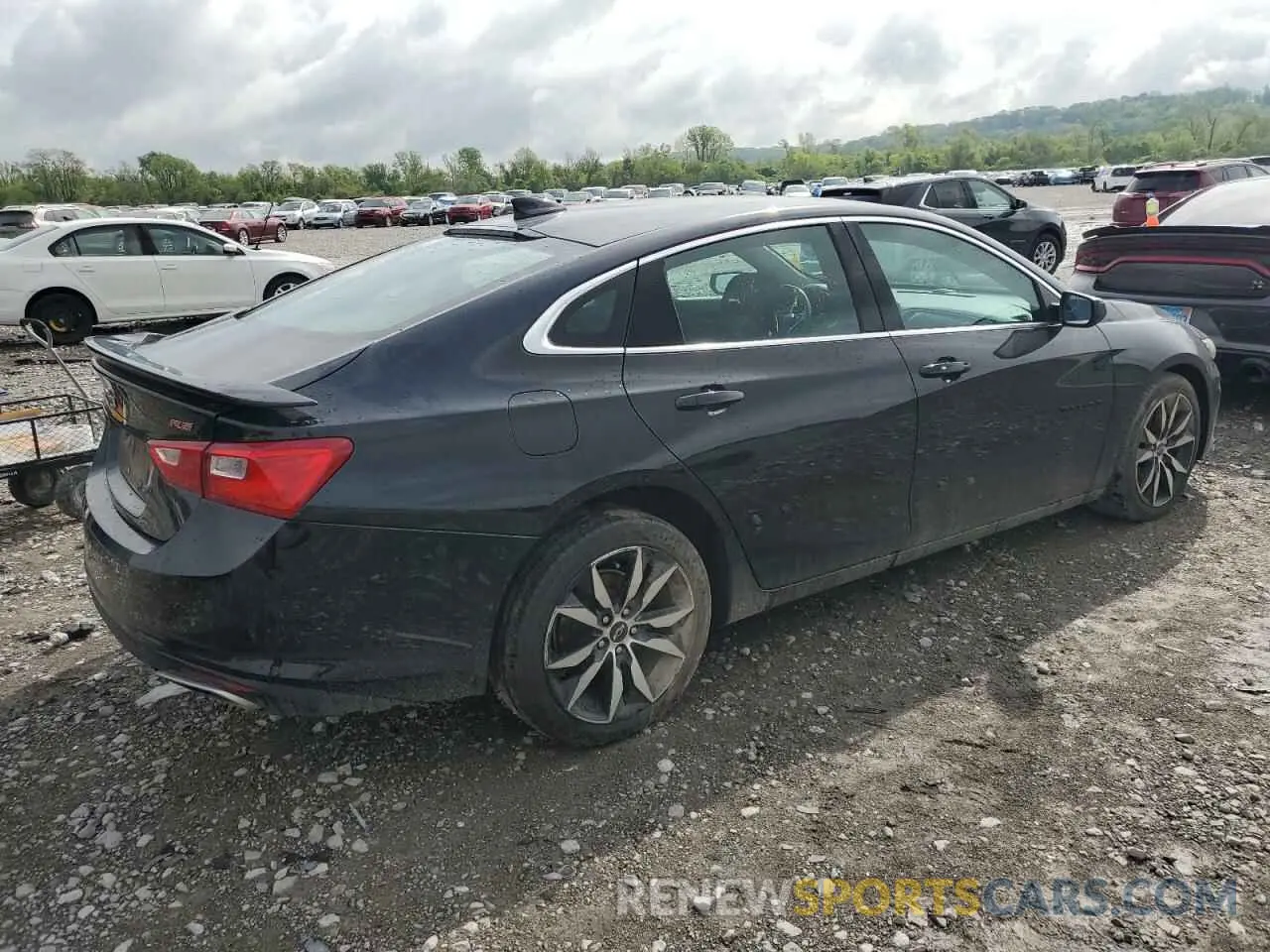 3 Photograph of a damaged car 1G1ZG5ST6LF136618 CHEVROLET MALIBU 2020
