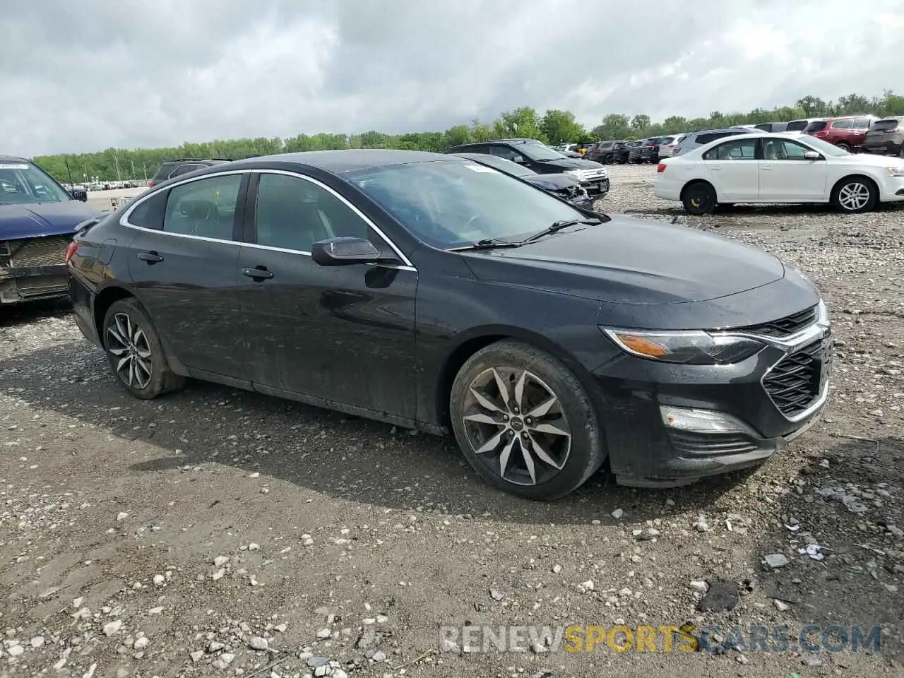 4 Photograph of a damaged car 1G1ZG5ST6LF136618 CHEVROLET MALIBU 2020